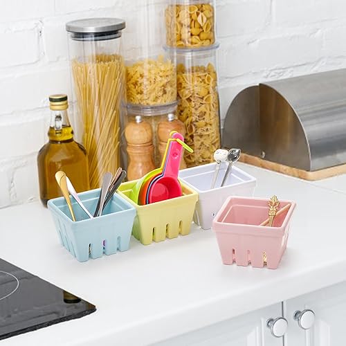 Miniatura 7 de ZEAYEA Juego de 4 cestas de melamina para bayas, cuenco de bayas con agujeros, cesta cuadrada de frutas de cocina para Navidad, colador de 4