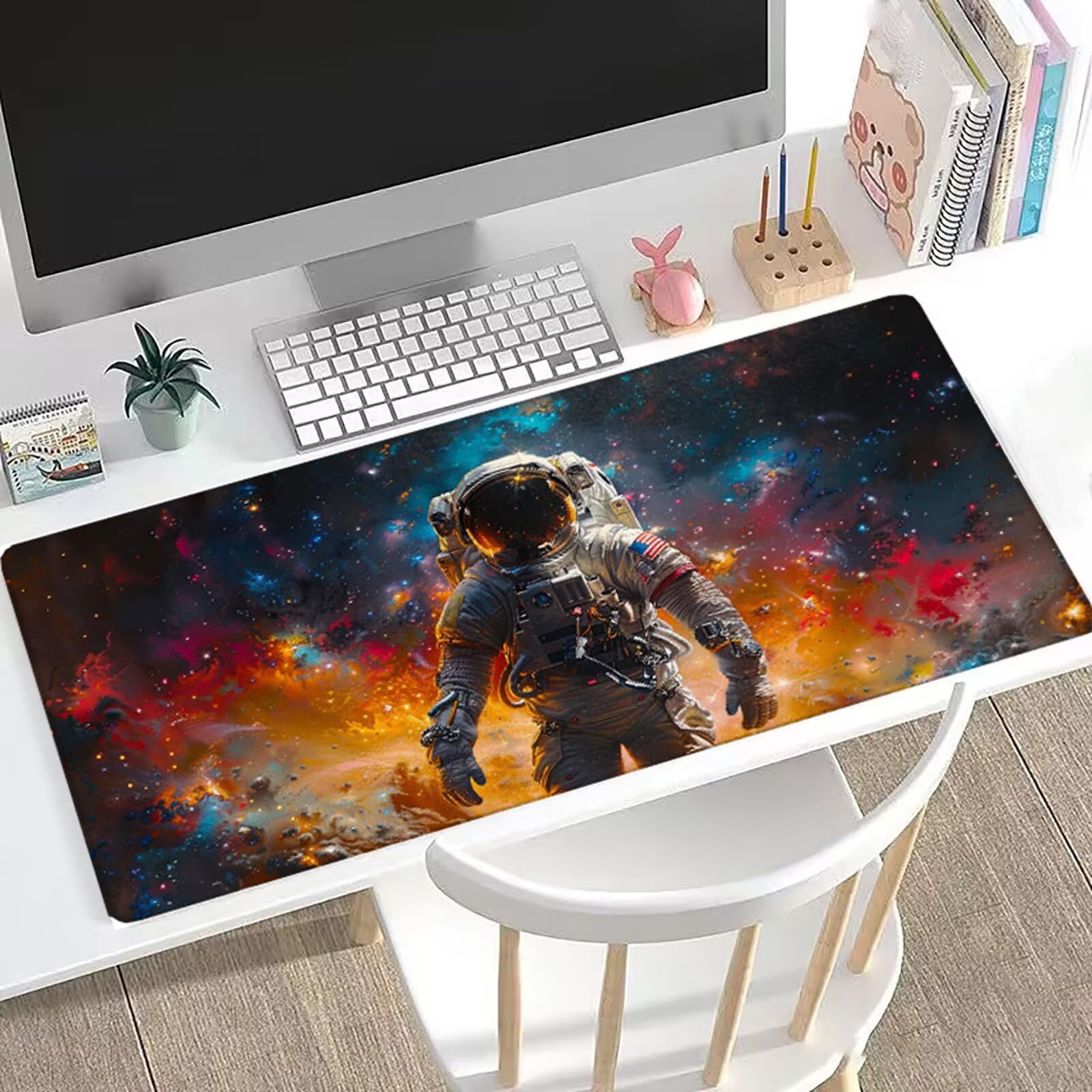 Astronauta Podkładka pod mysz XXL, 120 x 60 cm, gamingowa podkładka pod mysz, gwiaździste niebo, duża podkładka na biurko, akcesoria na biurko do gier z antypoślizgową podstawą i przeszytymi