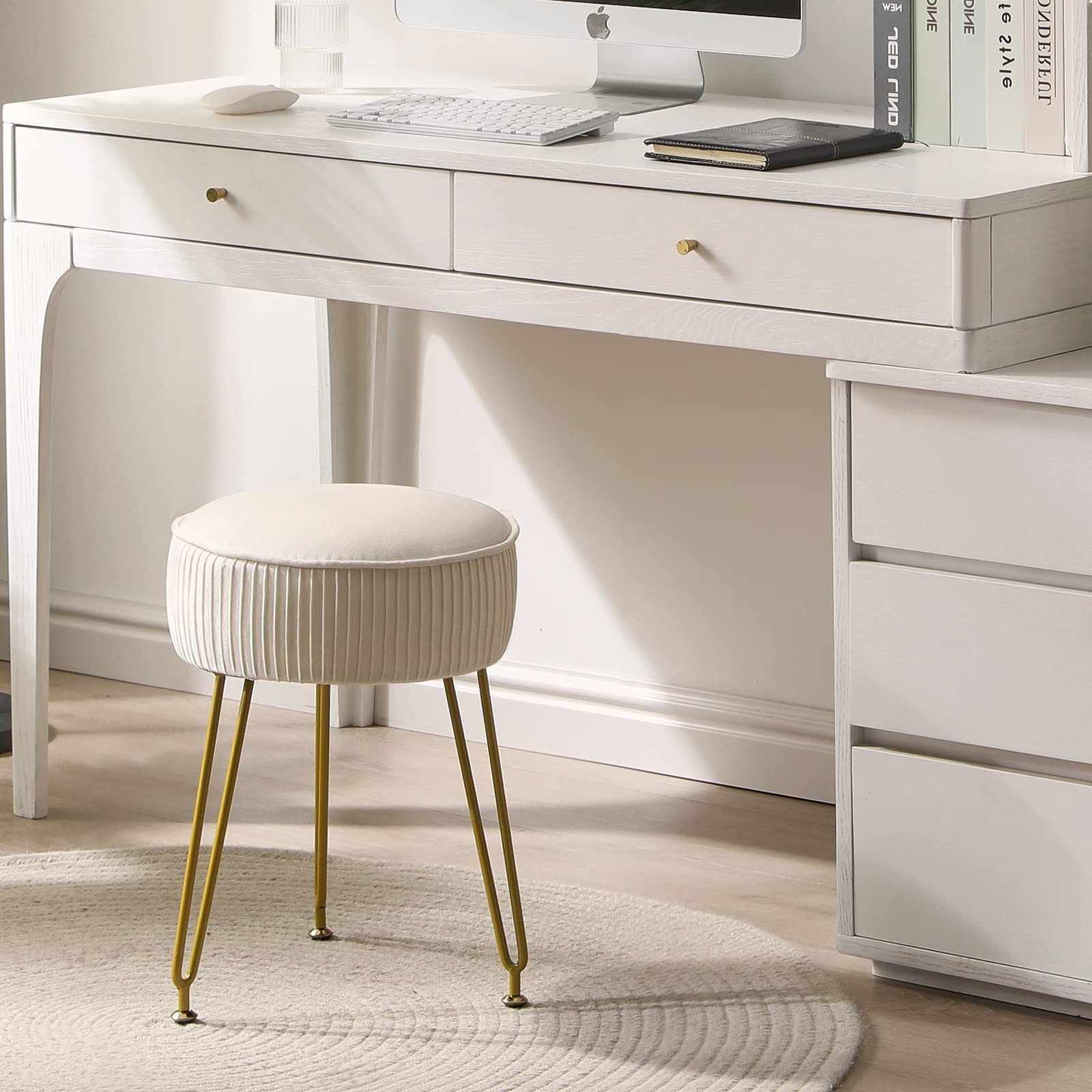 IBUYKE Poggiapiedi rotondo in velluto, sgabello da trucco, tavolino, sedile pouf, gambe in acciaio dorato, bianco crema L/G-30M
