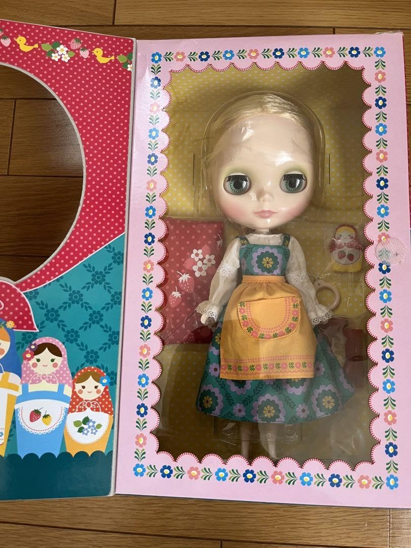 ブライス　マトリョーシカ メイデン トイザらス限定ネオブライス「マトリョーシカメイデン」
