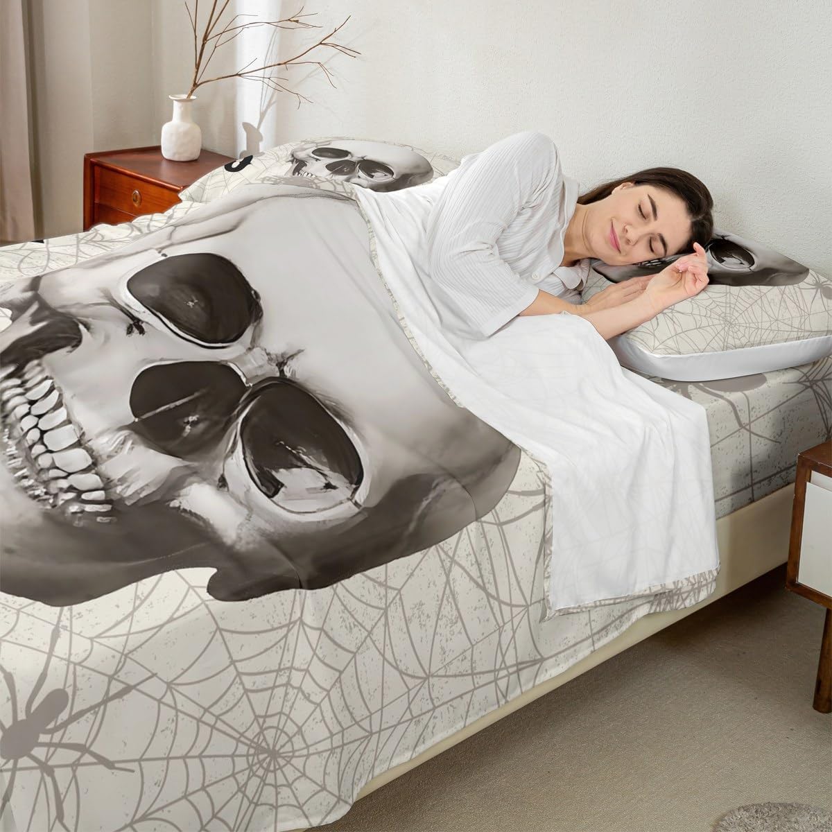jejeloiu Twin Size Gothic Skull Bed Sheets Set for Kids Boys Girls Halloween Fitted Sheet Spider Bedding Set Bedroom Decor Breathable Soft Lightweight Microfiber 3Pcs
