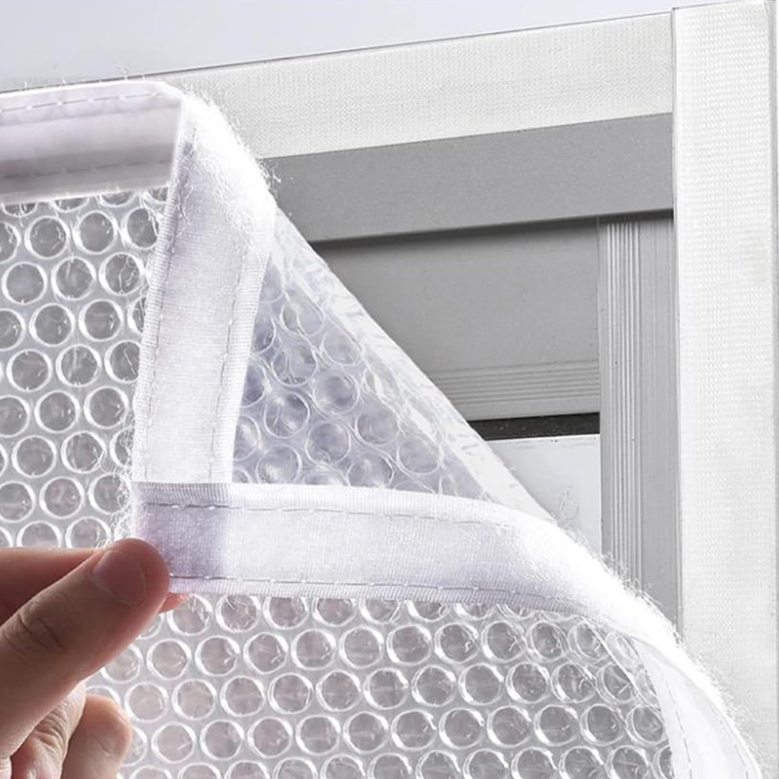 XUNFAKE Windproof Window Insulation Set, Winter Cold Weather Film, Blackout Curtain, Cold Protection, Thermal Insulation Blackout,Reusable, Punch-free, Customisable (W120xD120cm(47x47in))