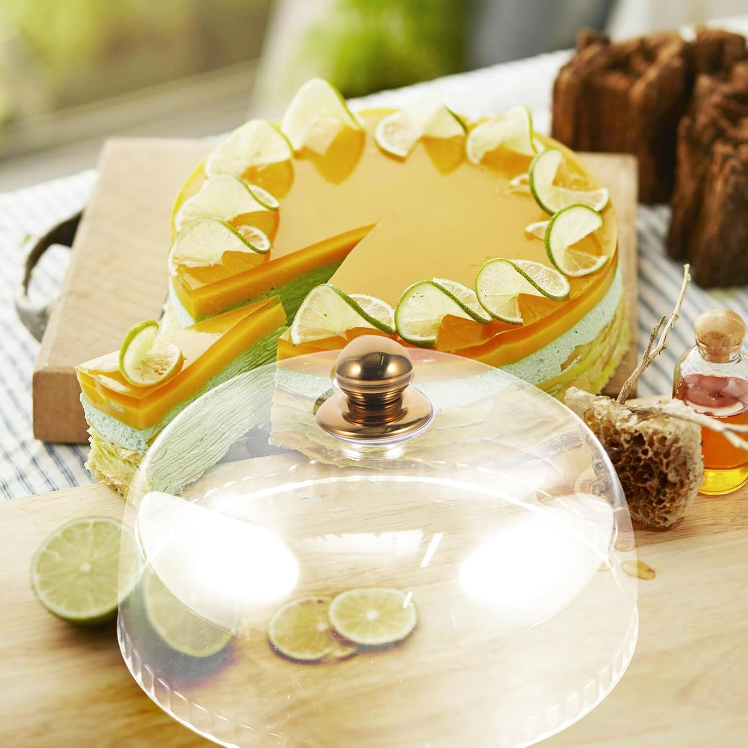 Clear Cake Dome Cover, Acrylic Cake Stand Cover Round Cheese Cloche Dome Lid Microwave Plate Cover Cake Display Serving Platter for Restaurant A