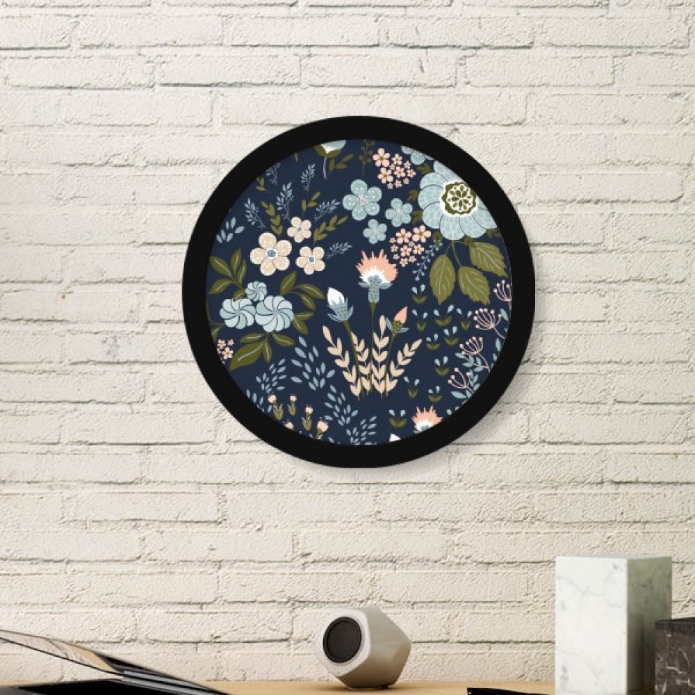 Peinture de fleur sauvage dans son cadre en bois rond noir pour décoration de salon
