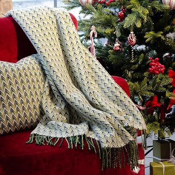Shady Wave - Interior Throw Blanket | 100% New Zealand Wool 75x51 (Green)