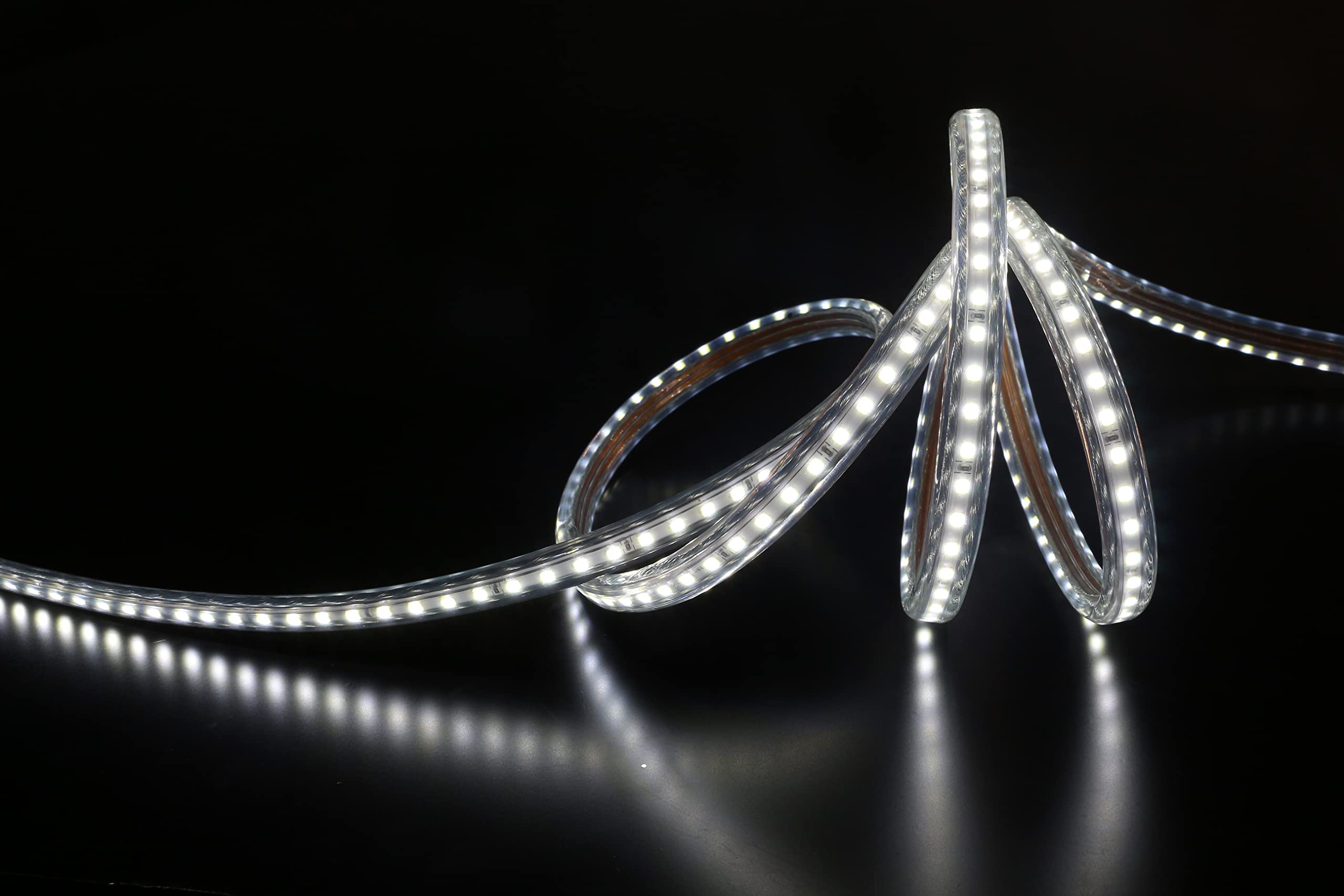 Profi Serie - LED Licht Strip Streifen 50m Außen und Innen, 230V, Kaltweiß 6500K, Tageslicht, Dimmbar, Kürzbar. Erweiterbar, Lichtband, Wasserdicht, für Gebäude, Geschäft, Projekt