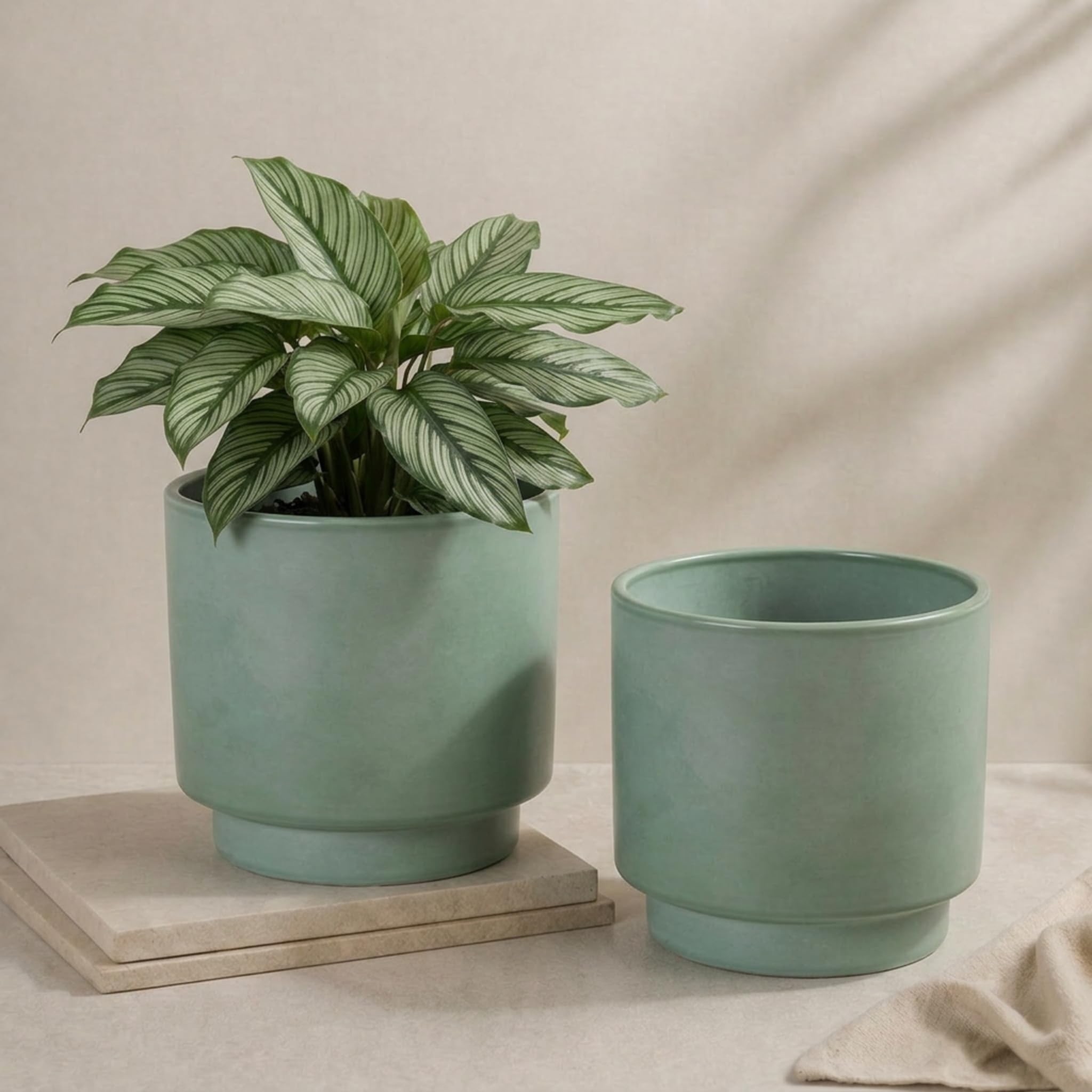 Matches21 Home & Hobby Sage Green Set Of 2 Ceramic Flower Pots Diameter 13 X 12 Cm In - Timeless Planters With Base