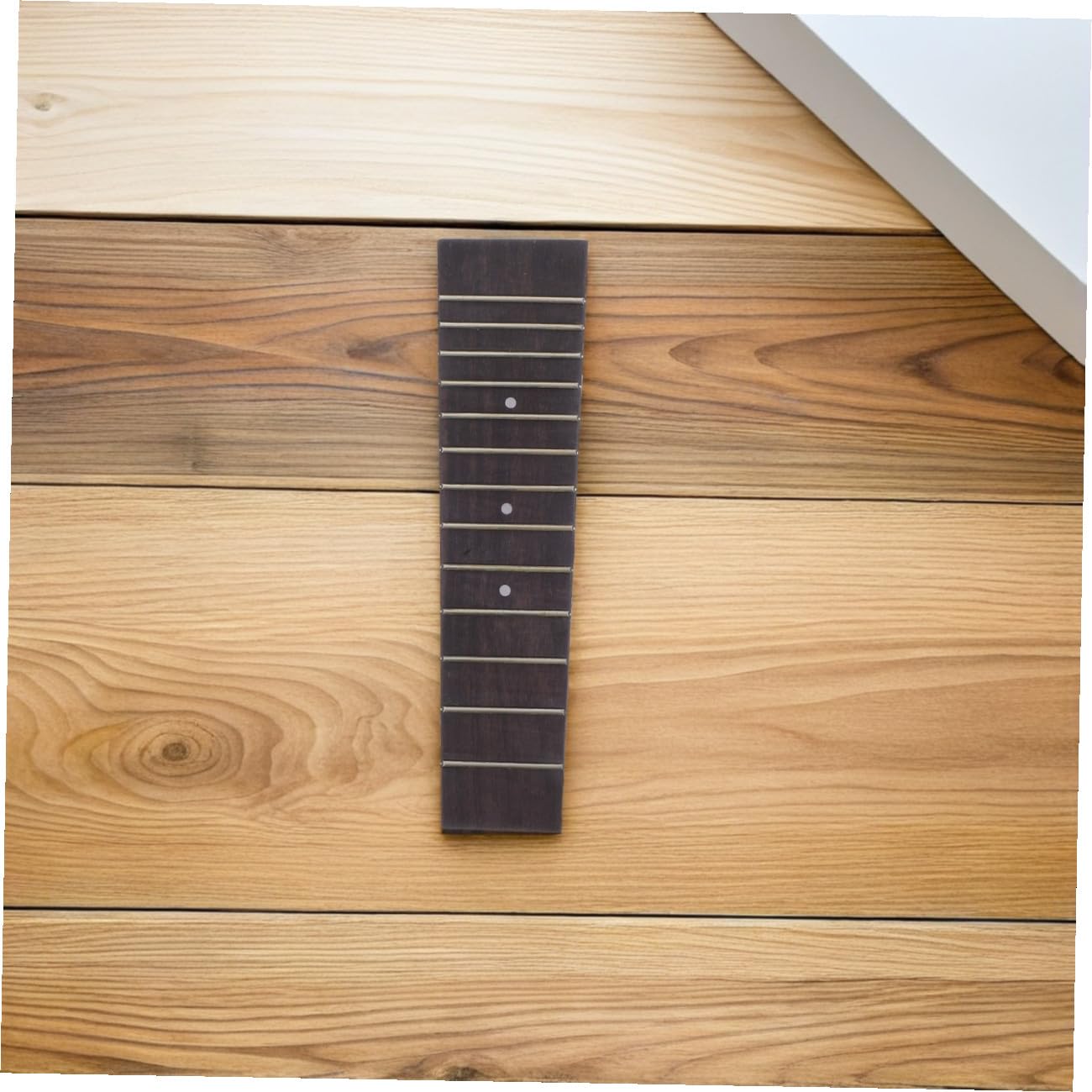 Abaodam Touche de Ukulélé en Bois de Palissandre 17 Pouces 13 Frettes pour Ukulélé Soprano Accessoire de Remplacement Résistant pour Guitare Hawaïenne