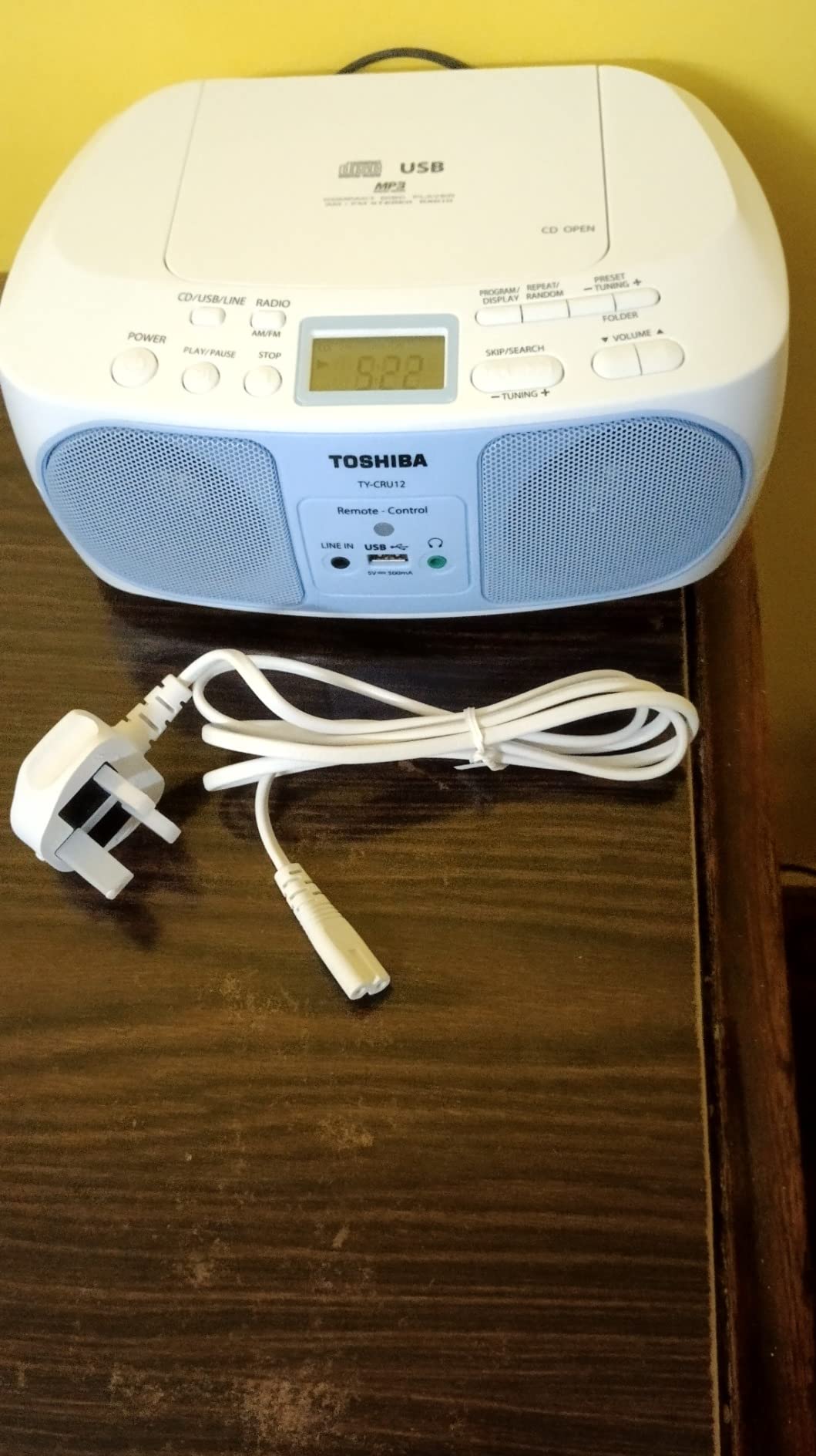 TOSHIBA Portable CD/USB/AM/FM Radio (TY-CRU12 White) : Amazon.in ...