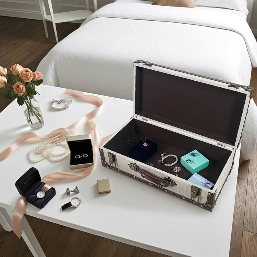 Amazon.com: DreamsEden Wooden Treasure Chest with Lock