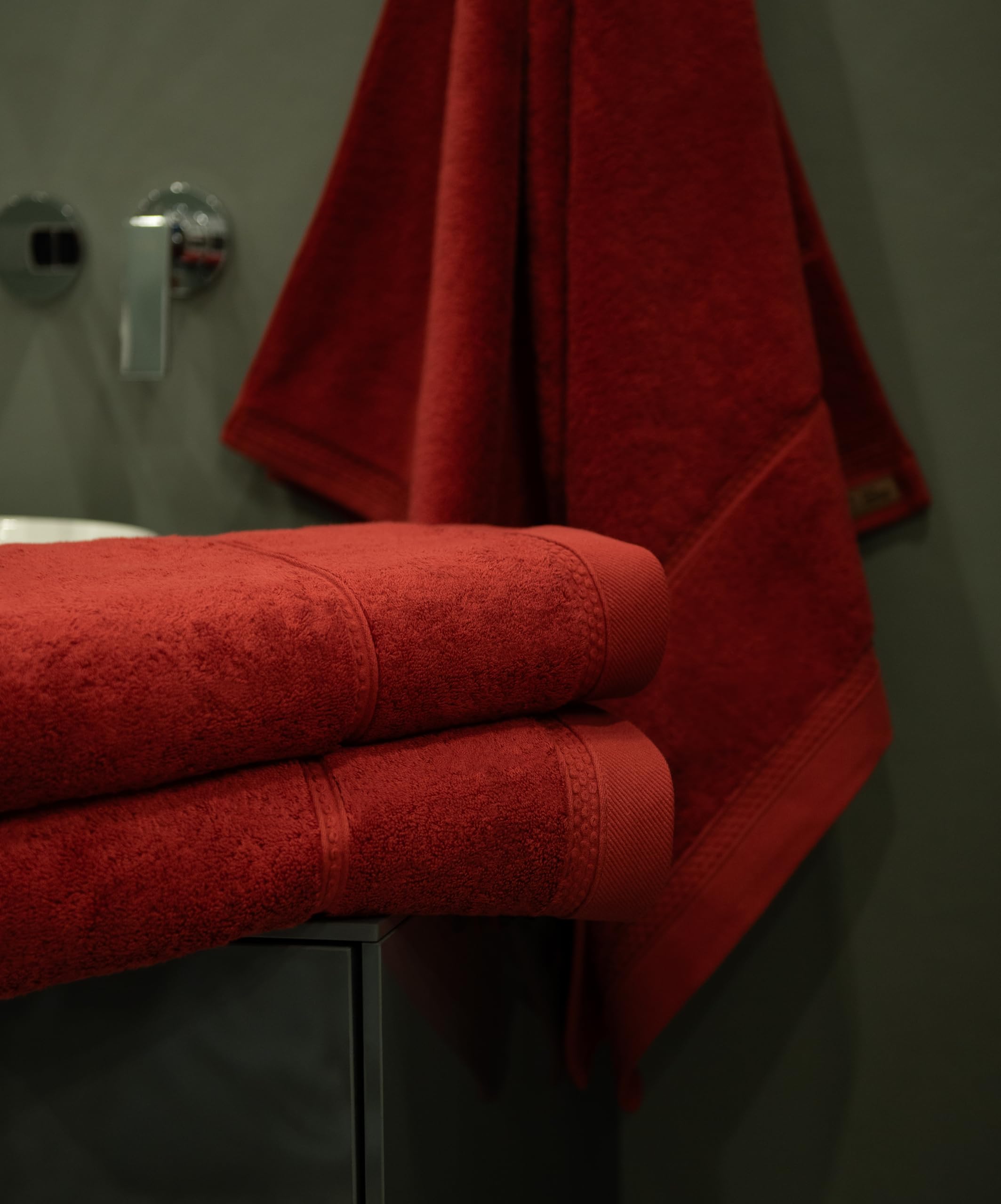 ZWOLTEX - Ręcznik kąpielowy QUEEN, 4 sztuki 30x50/ 50x100/ 70x140/ 100x150 cm, 100% bawełna GOTS 650 g/m², ręczniki łazienkowe do codziennego użytku, chłonne i miękkie, Zestaw Premium - Biały