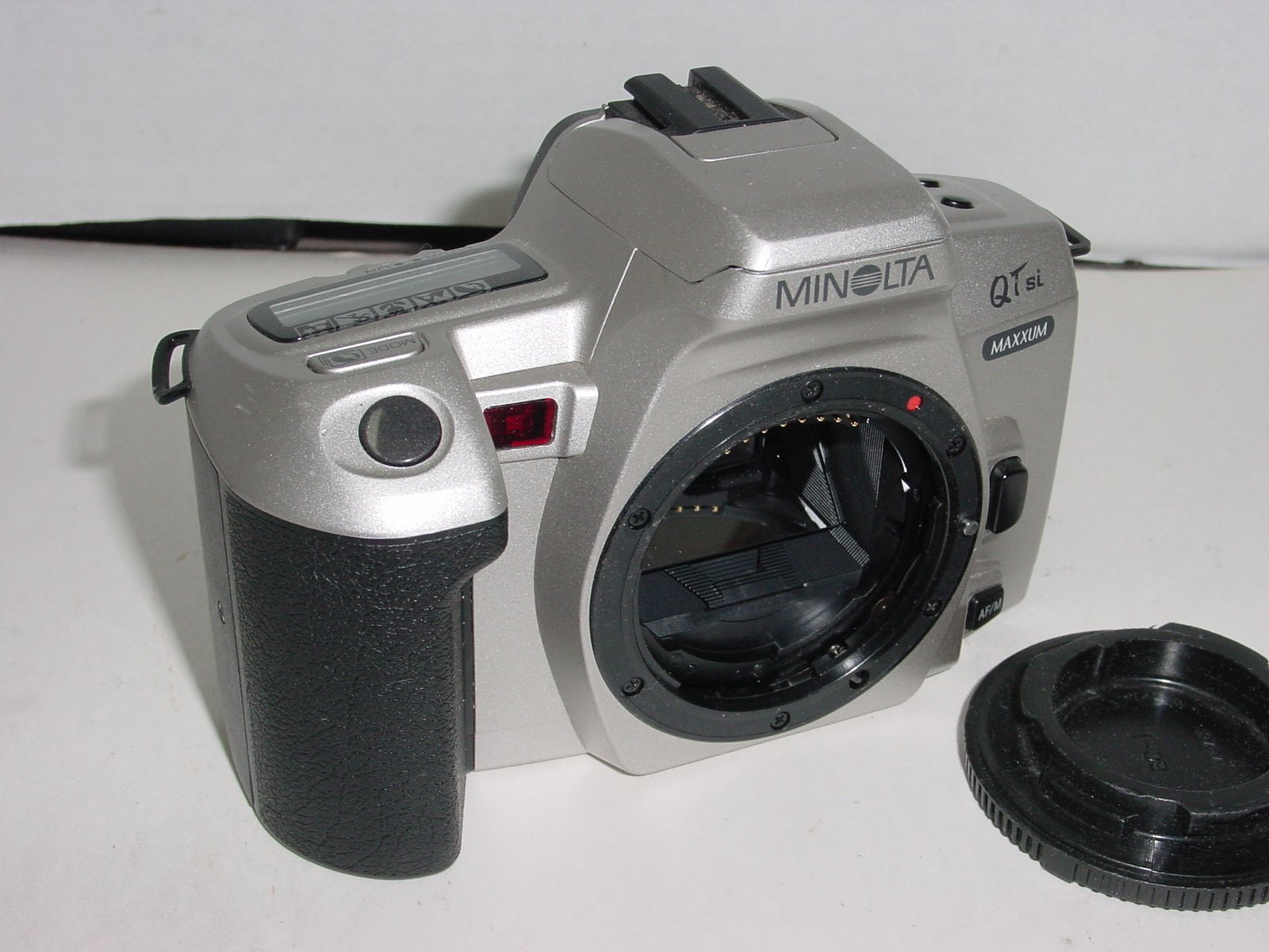 Amazon.com : Minolta Maxxum Qt Si Camera : Slr Film Cameras