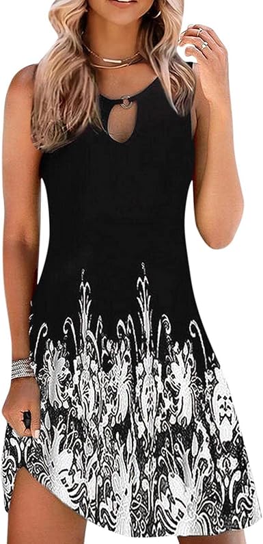 Cinco looks cómodos para ir a la playa en este verano 2022