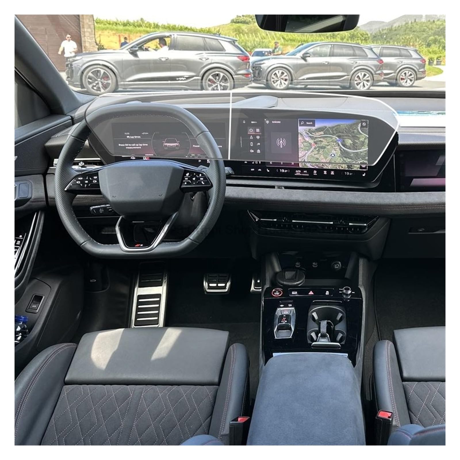 Schutzfolie für das LCD-Display des GPS-Navigationssystems im SQ5 Sportback(2025/2026) – Zubehör: Gehärtetes Glas