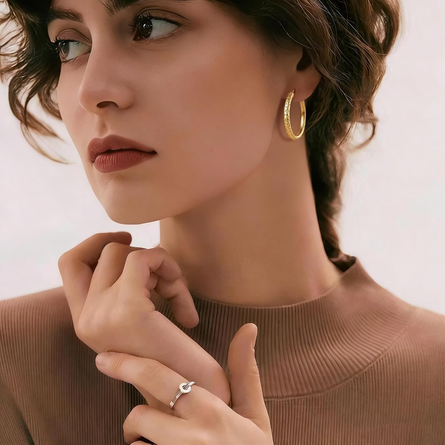 Gold Hoop Earrings 14K Gold Earrings for Women 14K Gold Hoop Earring for Women Leaf-Inspired Engraved Texture Hoops Earring for Womens Hoops 25/30MM