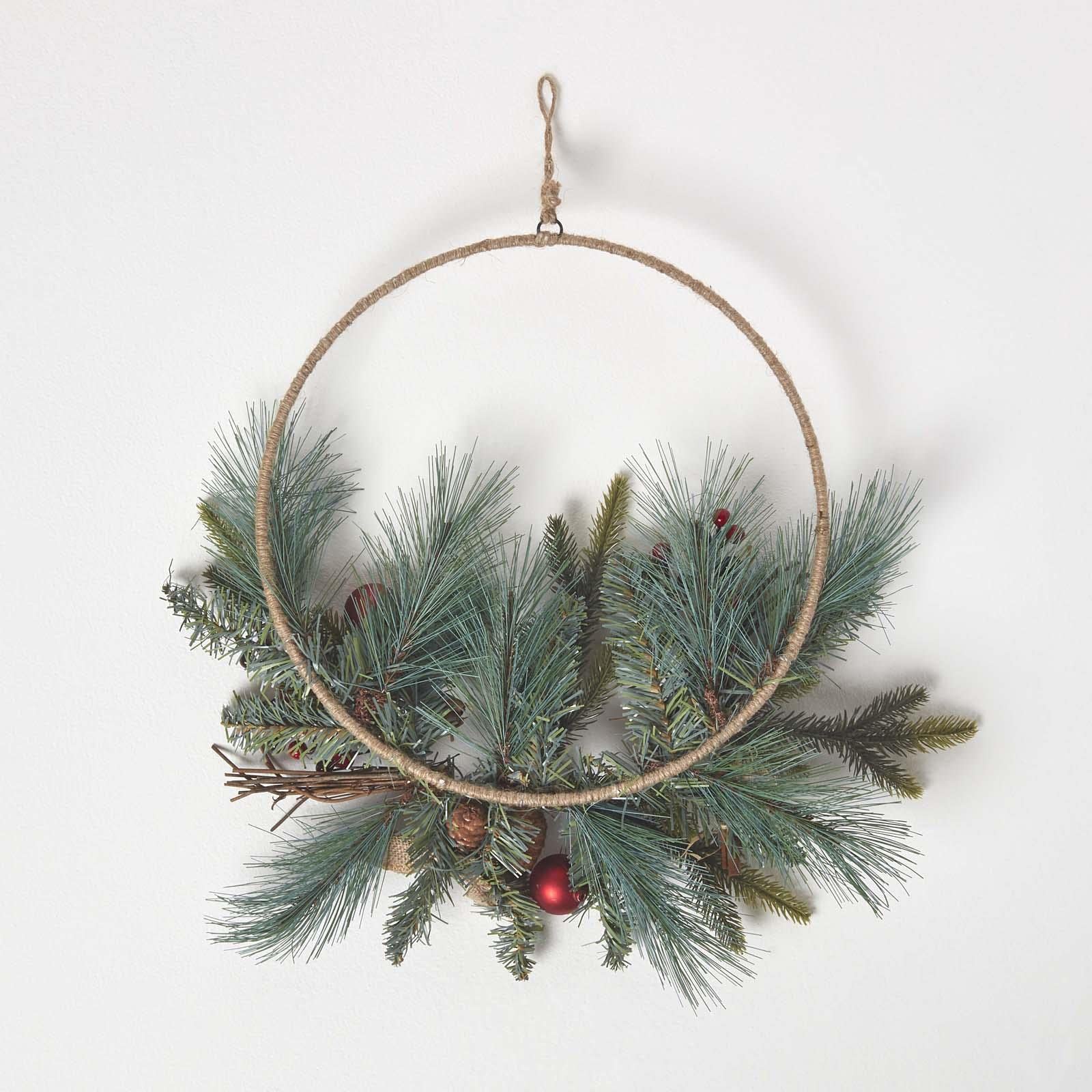 HOMESCAPES Couronne de Noël Feuillage en Sapin Artificiel, Décoration de Noël 50 cm