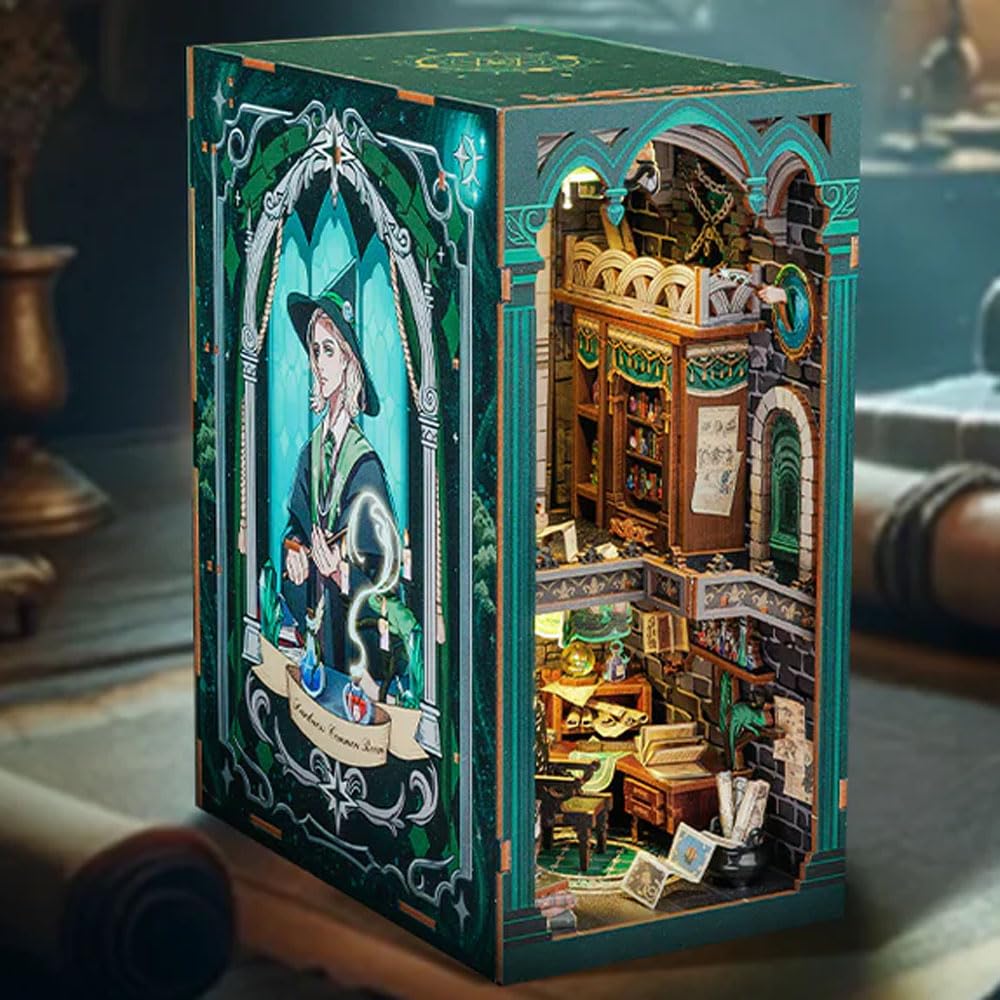 Figured'Art Book Nook Kit - Salle Commune des Ténèbres - Maquette à Construire avec Lumières LED - Diorama 3D DIY Serre-Livre pour Bibliothèque et Décoration Maison Monde Miniature - Marque Française