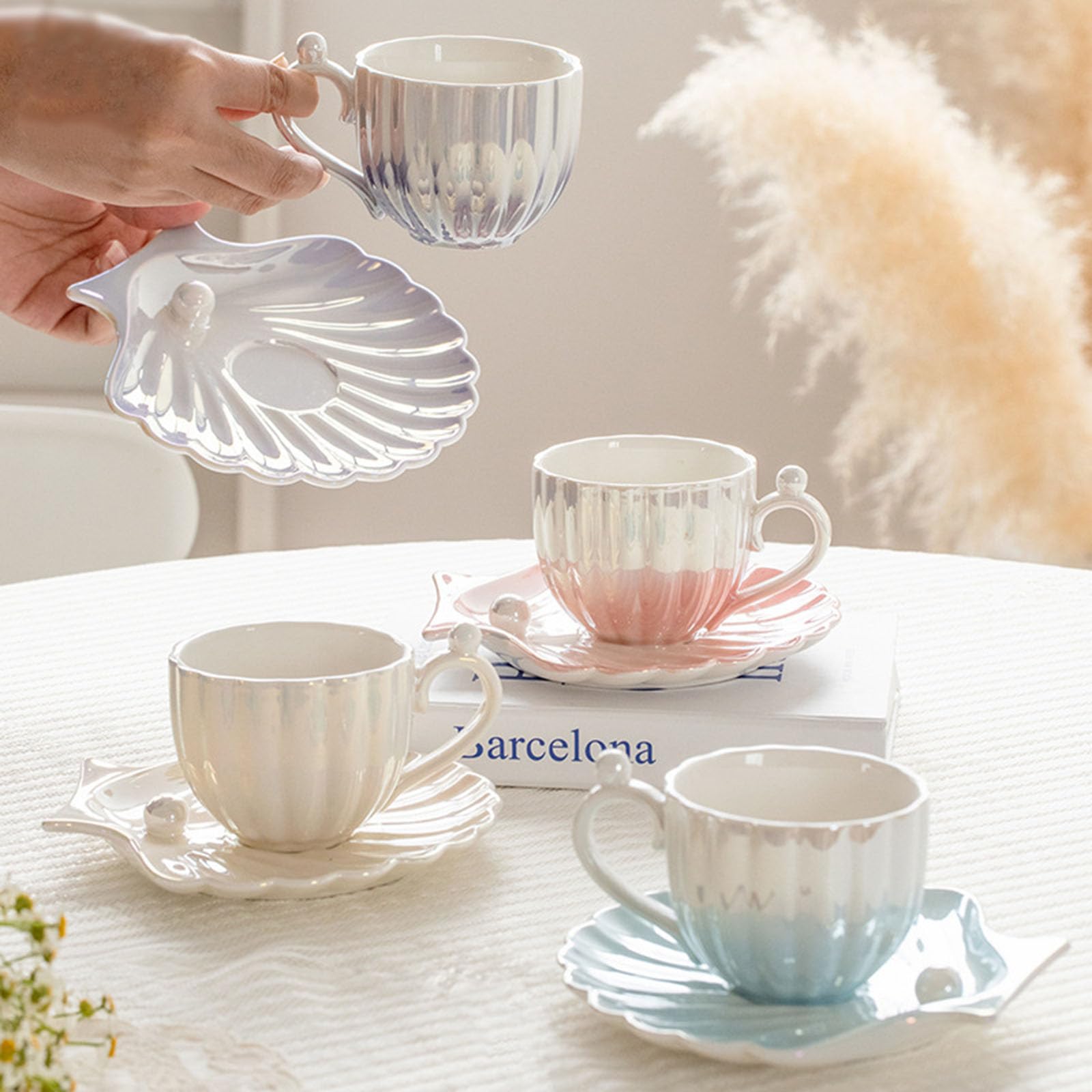 Tazza e piattino in ceramica con conchiglie perlate, 236,8 ml, tazza da caffè vintage, tazza da cappuccino, tazza da latte art per tè pomeridiano, regalo di compleanno (viola)