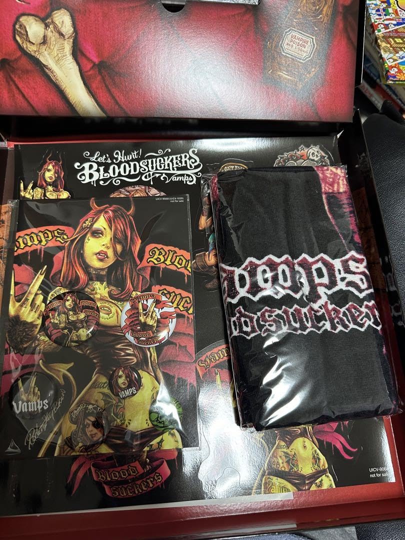 Amazon.co.jp: VAMPS アルバム BLOOD SUCKERS 初回限定盤 B B : おもちゃ
