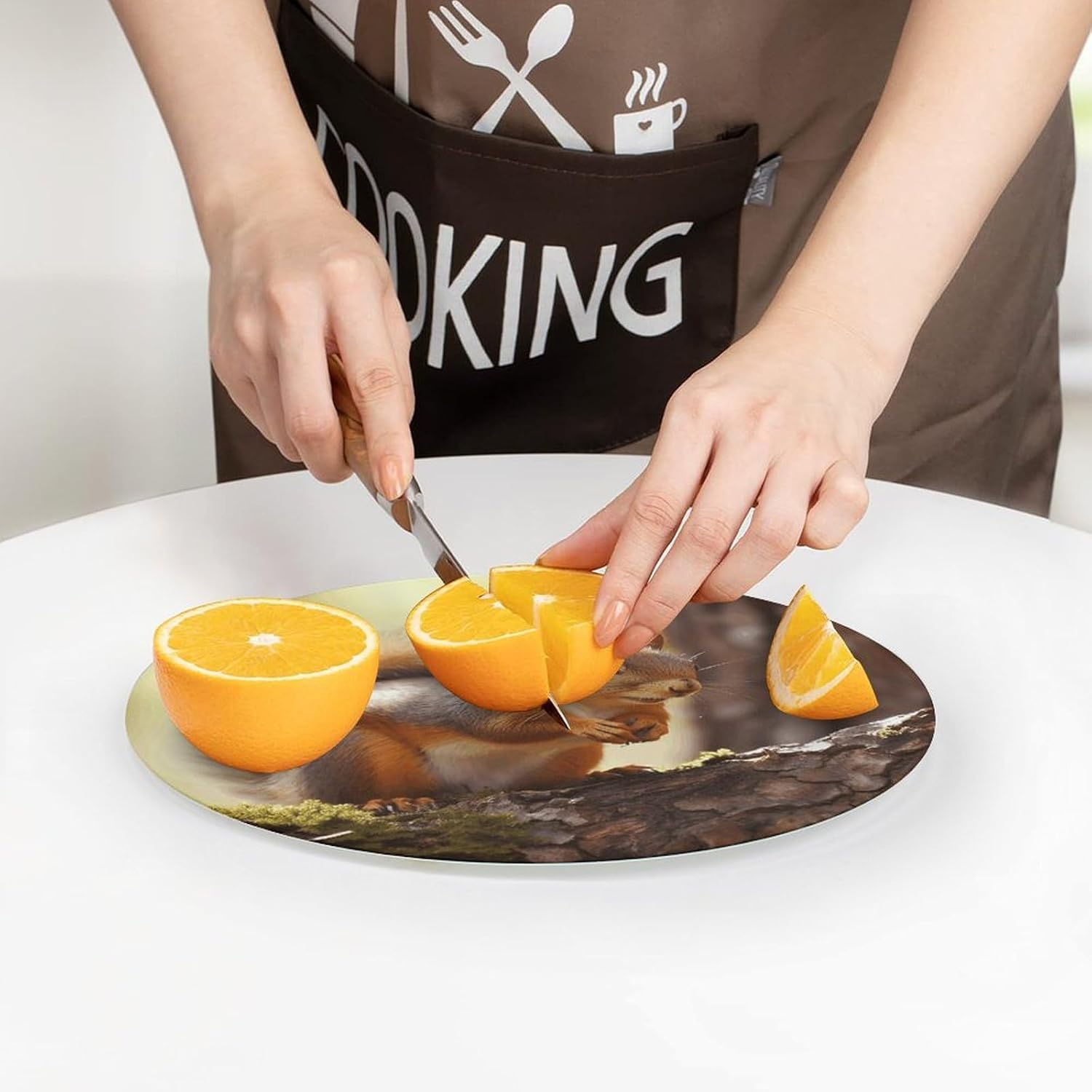 Funny Squirrel Cutting Board Portable Small Chopping Boards Tempered Glass Kitchen Counter Protector Non-Slip Round Charcuterie Boards Mat for Bar Cheese Board