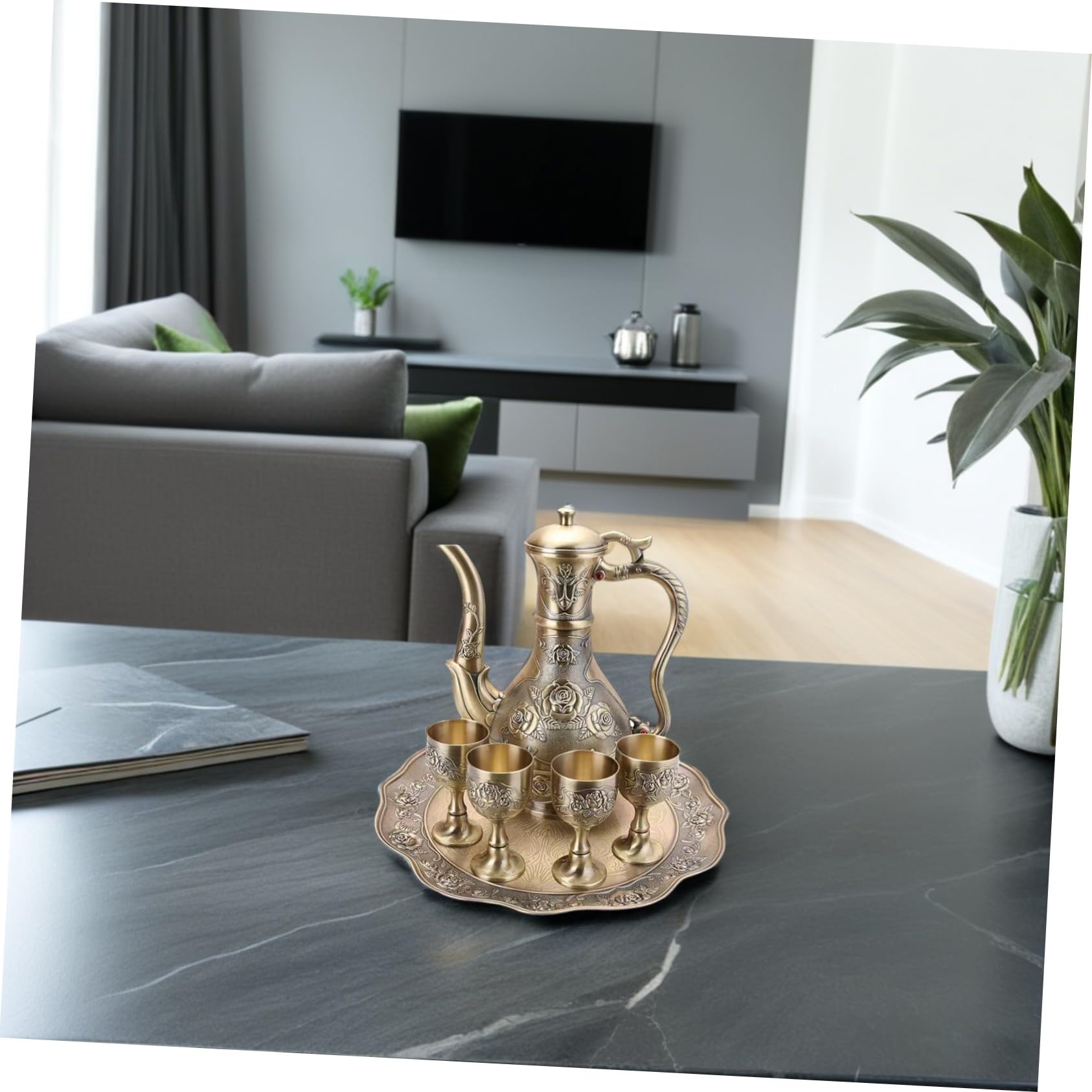 SOIMISS Vintage Türkisches Kaffee Weingeschirr Set mit Kunstvoll Geprägtem Rosenmuster Metall Karaffe Gläser und Tablett Antikes Design für Tee Weingenuss Festliche Dekoration