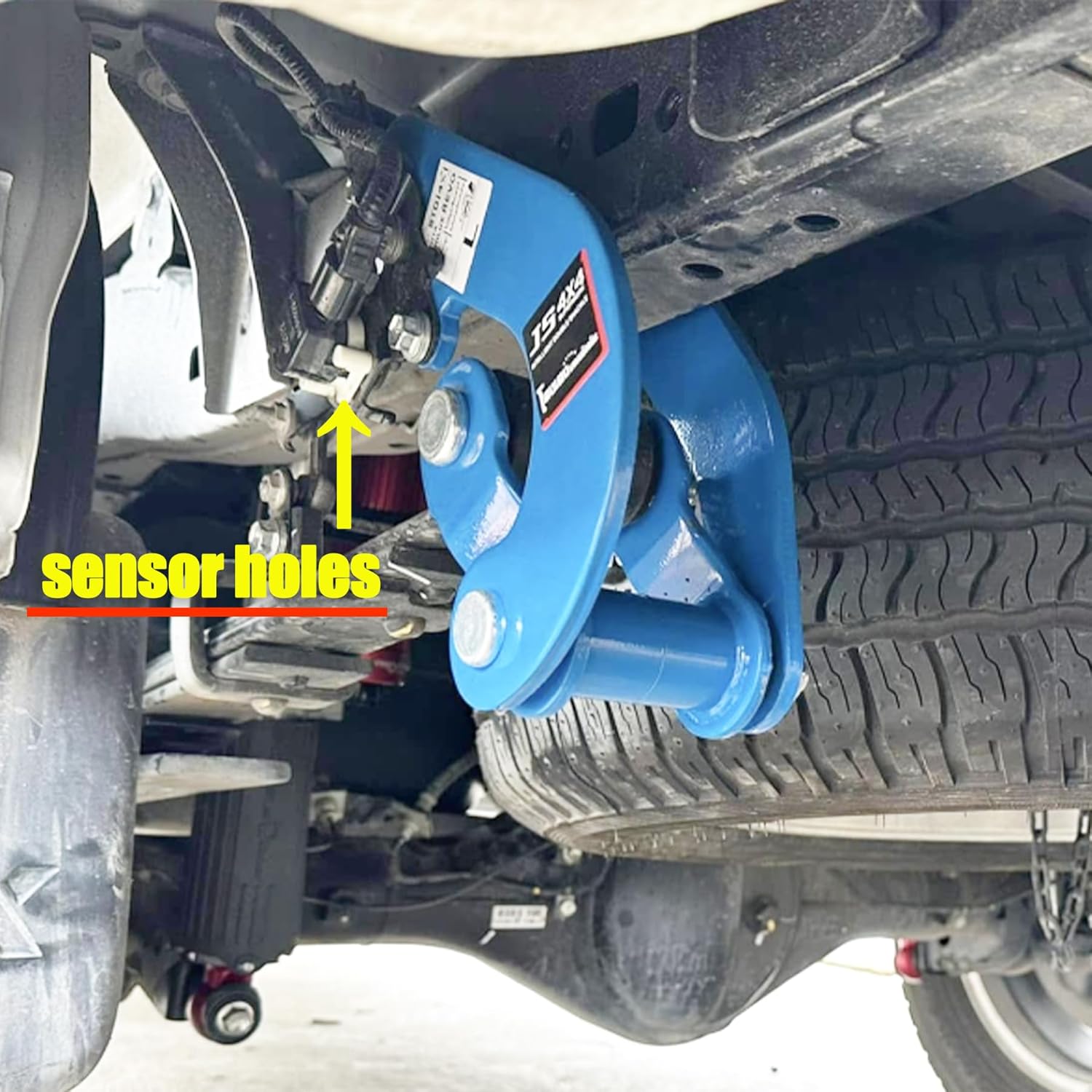 Rear Leaf Spring Double Shackles Suspension Level Kit for Hilux REVO 2.8L 2015-2025 / Hilux GUN125 2015-2025（sensor holes）, Comfort Enhancement Leaf kit