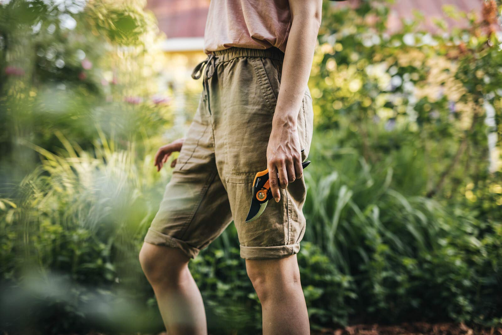 Fiskars Sekator obejściowy, Plus SmartFit, P541, Do świeżych gałęzi i gałązek, Powłoka nieprzywierająca, Ostrza ze stali nierdzewnej, Długość: 20,1 cm, Czarny/Pomarańczowy, 1057169
