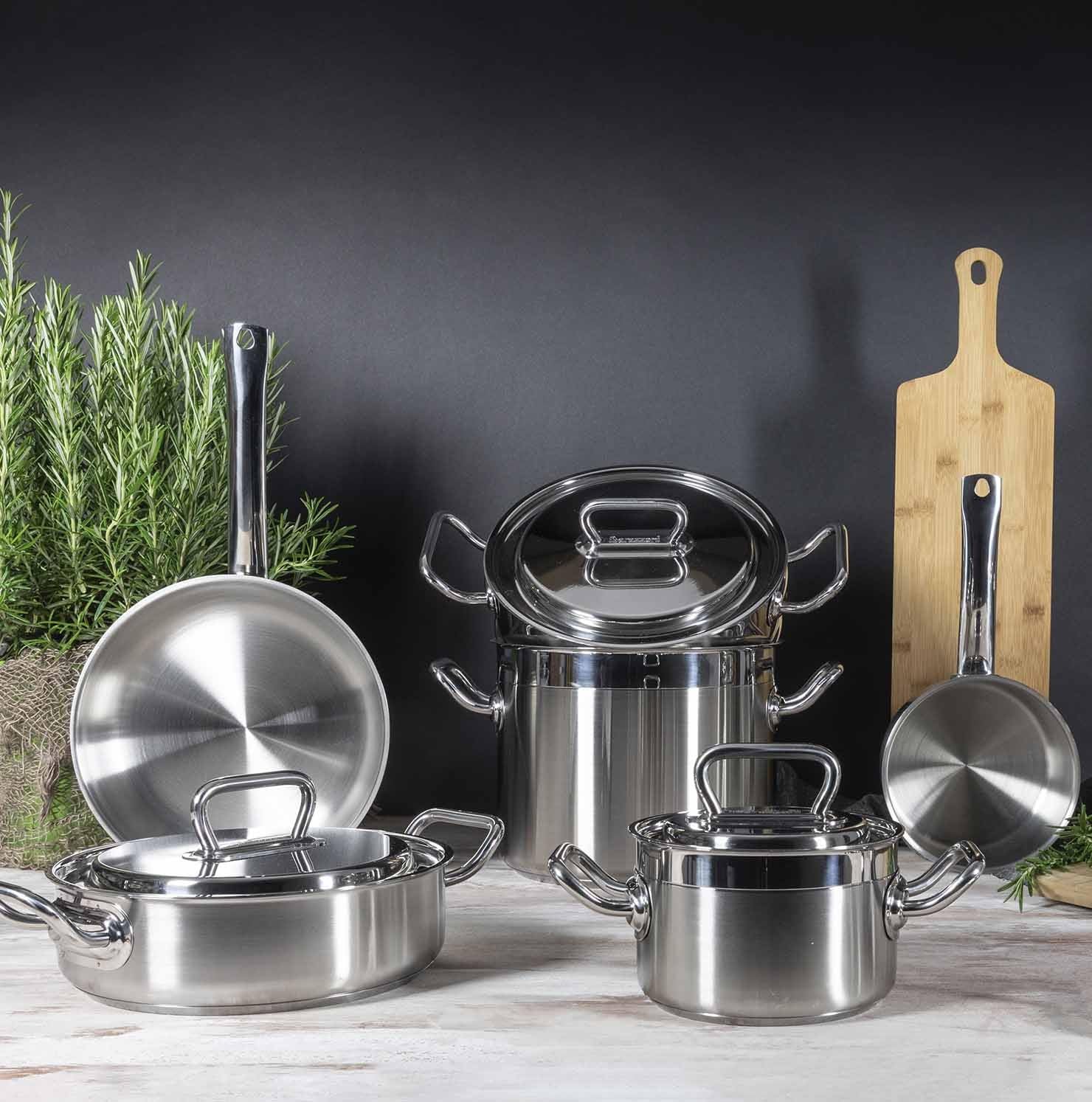 Barazzoni Padella Inox Pro, Acciaio Inox 18/10 di alta qualità, Compatibile con piani a induzione,ideale per le lunghe cotture, per friggere o per pietanze in umido - 24 cm