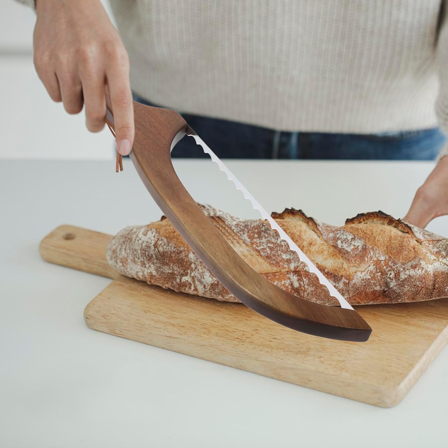 Mikinona Wooden Bread Slicer with Stainless Steel Saw Edge, Bow Design Xmas