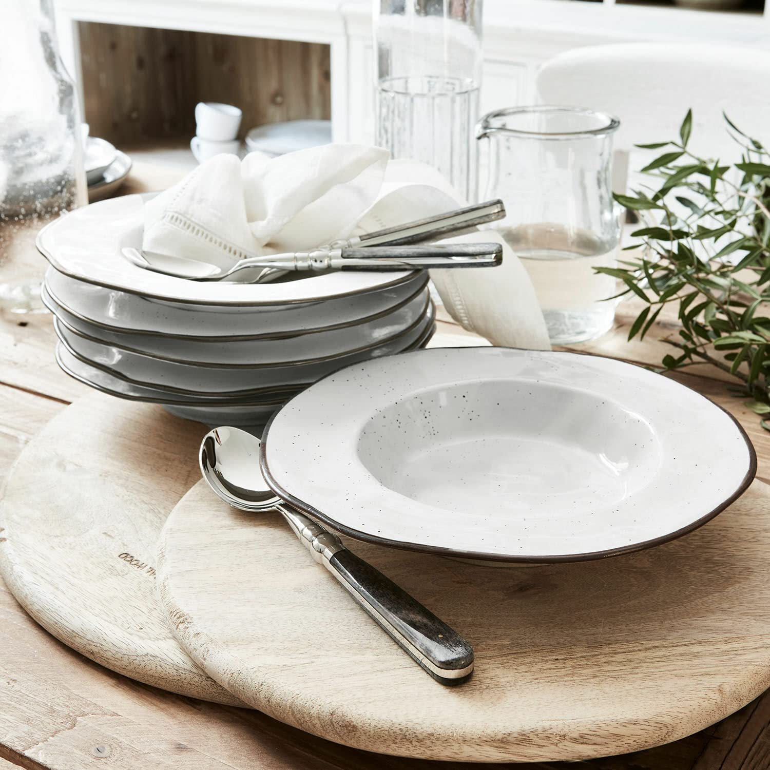 LOBERON Suppenteller 6er Set Biarré, Mediterraner Charakter, Farblich Abgesetzter Rand, Zeitloses Design, Spülmaschinenfest, Geschirr, Tischaccessoires, Steinzeug, weiß