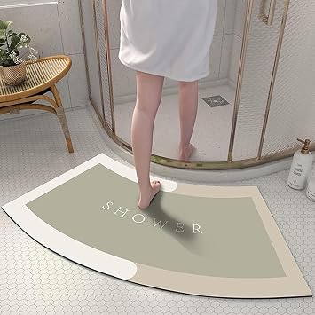 Quadrant Curved Bath Mat, Super Absorbent Curved Shower Rug, Soft and Comfy Corner Bathroom Rug, Washable Curved Shower Mat with Non-Slip Bottom for Circular ShowerBeige,40x75CM