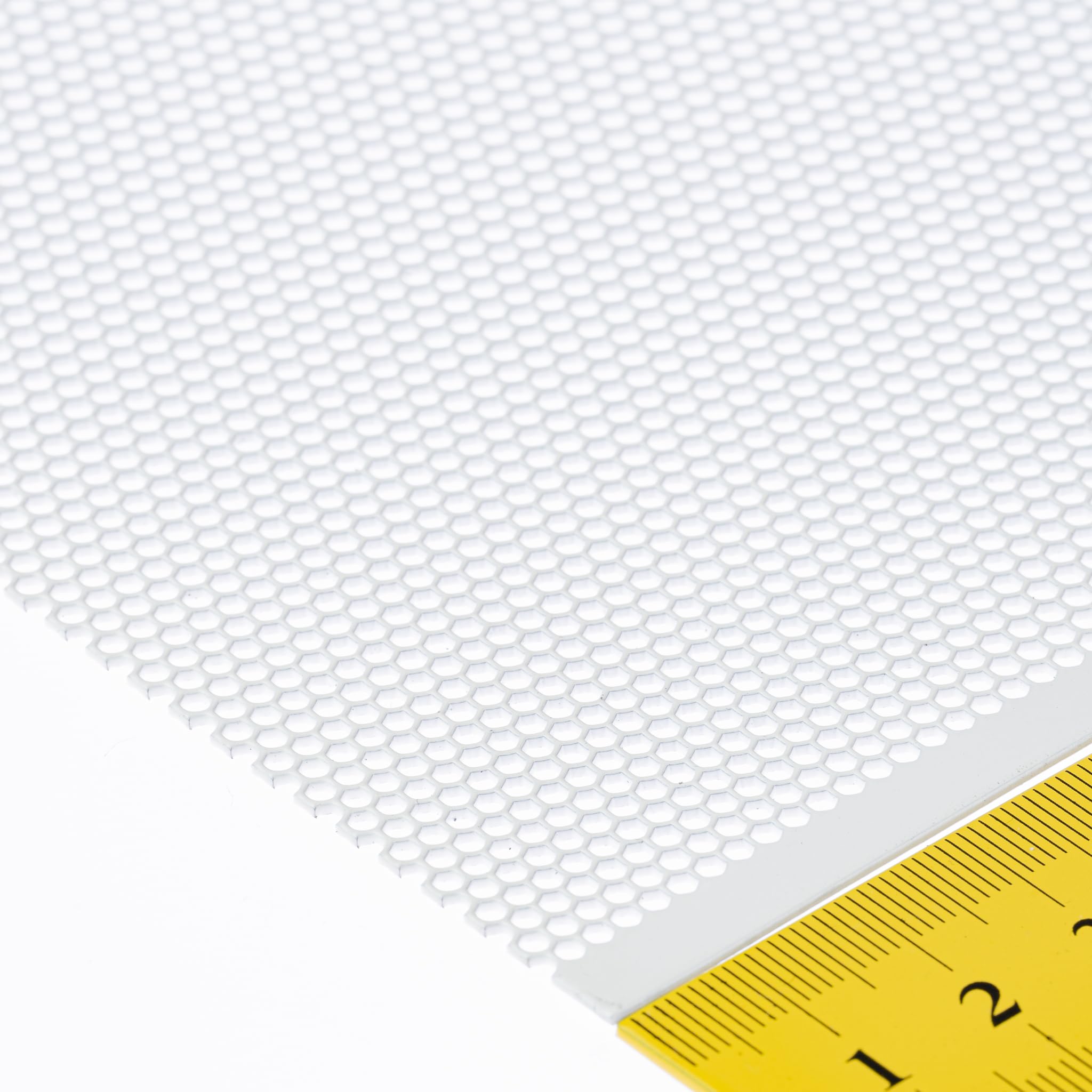 Stahl Lochblech HV2-2,5 Farbig Weiß RAL 9016 Stahl 1 mm dick Hexagonal Gitter Zuschnitt nach Maß (500 mm x 450 mm)