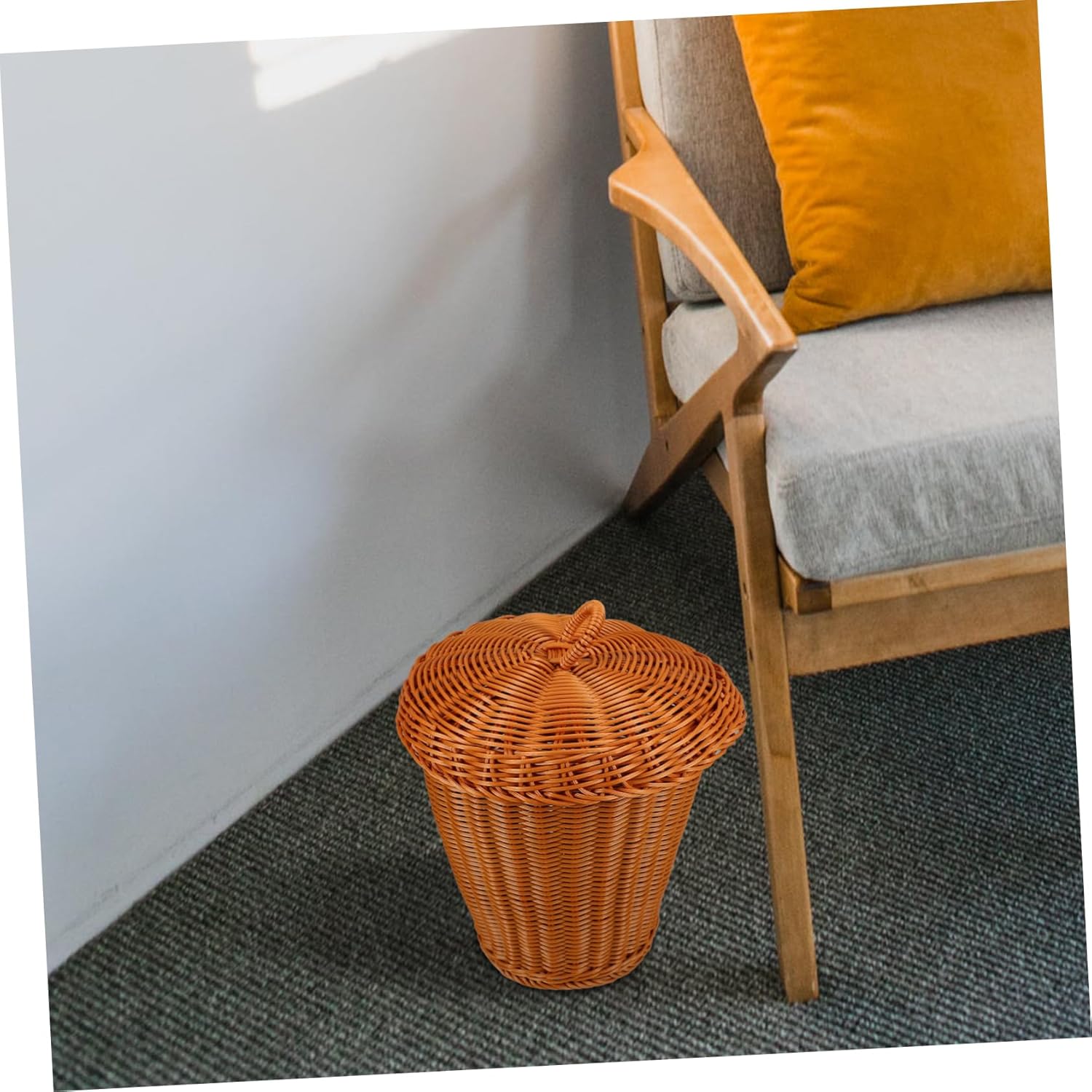 STOBAZA Multifunctional Simulated Rattan Storage Basket with Lid Lightweight Woven Trash Bin for Office Home Sundries Organization and Waste Container