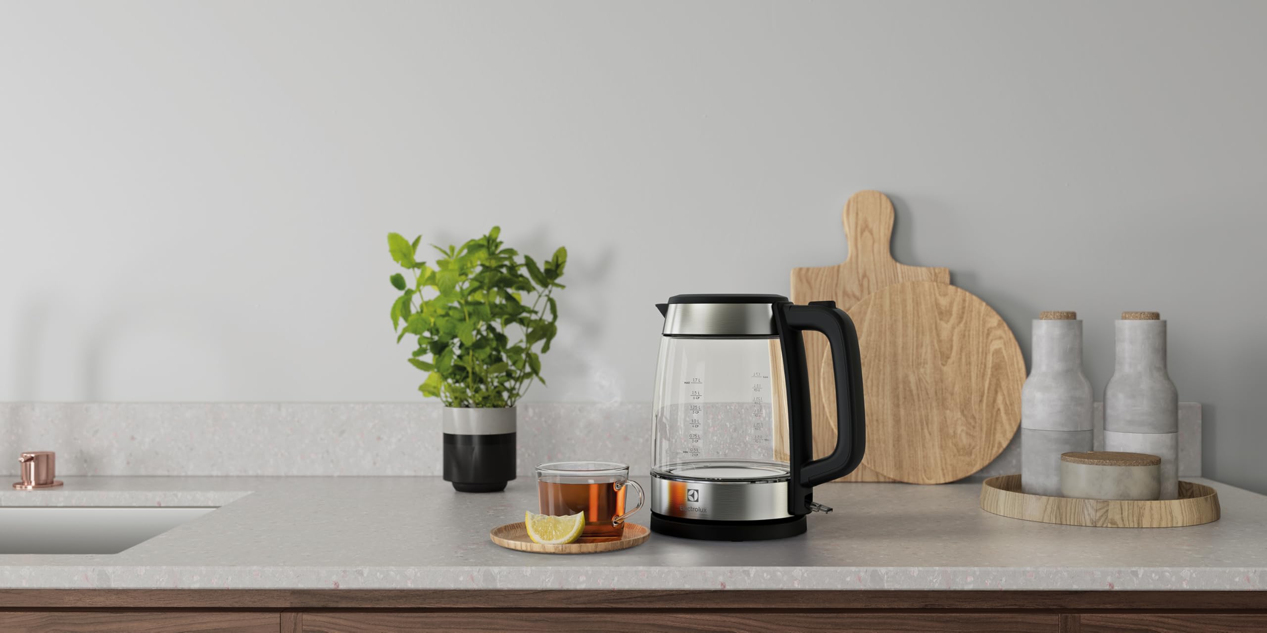 Electrolux Create 4 Hervidor eléctrico E4GK1-4GB, Diseño elegante de vidrio y acero inoxidable, calentamiento rápido, base giratoria de 360°, Jarra inalámbrica, filtro antical, 2200 W, 1,7 litros,