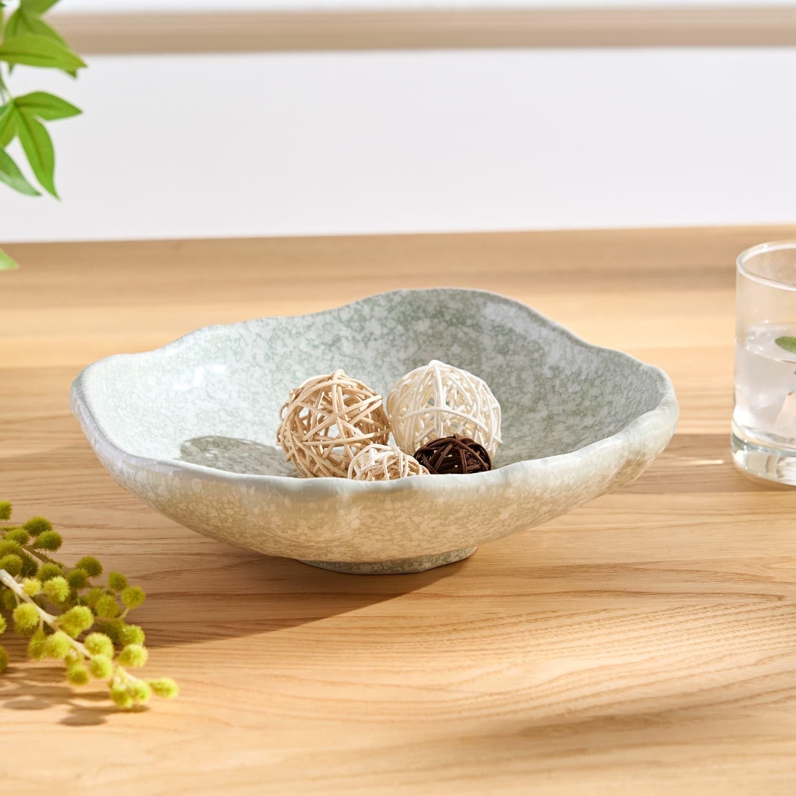 Plato decorativo de cerámica, blanco, 25,4 cm | Gres de borde irregular, plato central, cuenco para llaves, cuenco de frutas, hecho a mano