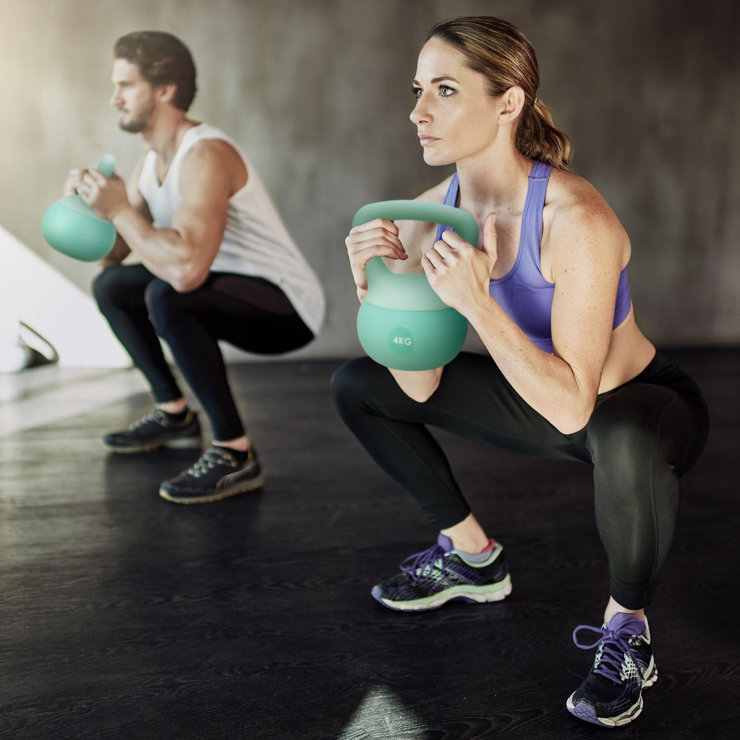 Miękki kettlebell dla kobiet, antypoślizgowy, powlekany PCW, do domu, fitnessu, do pilatesu, treningu siłowego i treningu całego ciała, różowy, 4 kg