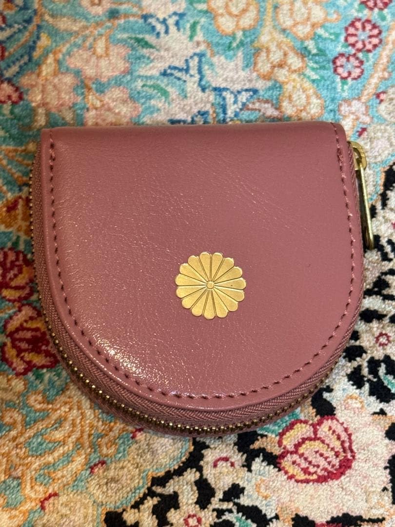 Amazon.co.jp: 皇居財布 コインケース 桜ピンク : ファッション