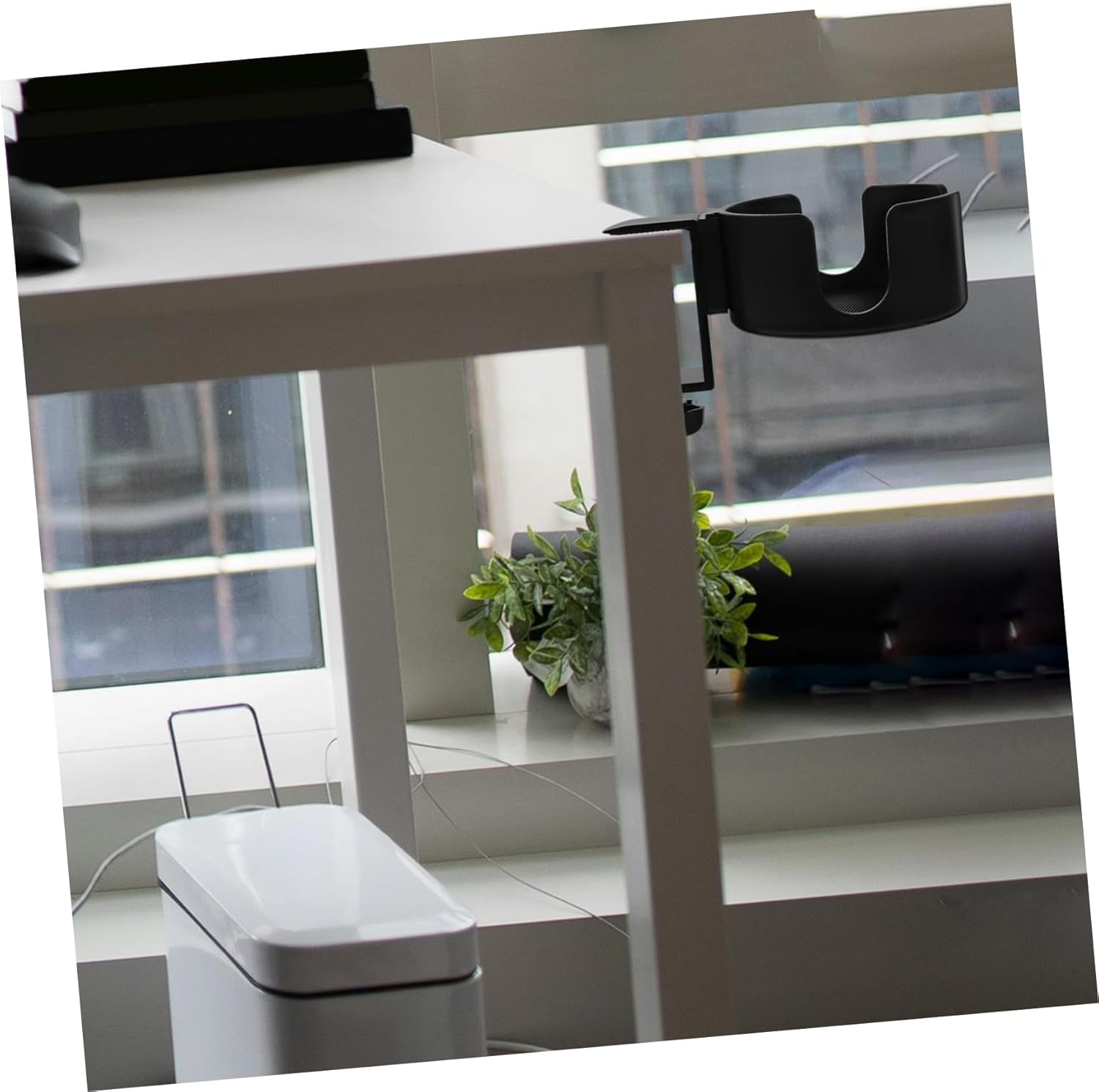 PRETYZOOM 3pcs Desk Cup Holder Clamp Desk Table Edge Cup Storage Rack Clip Holders