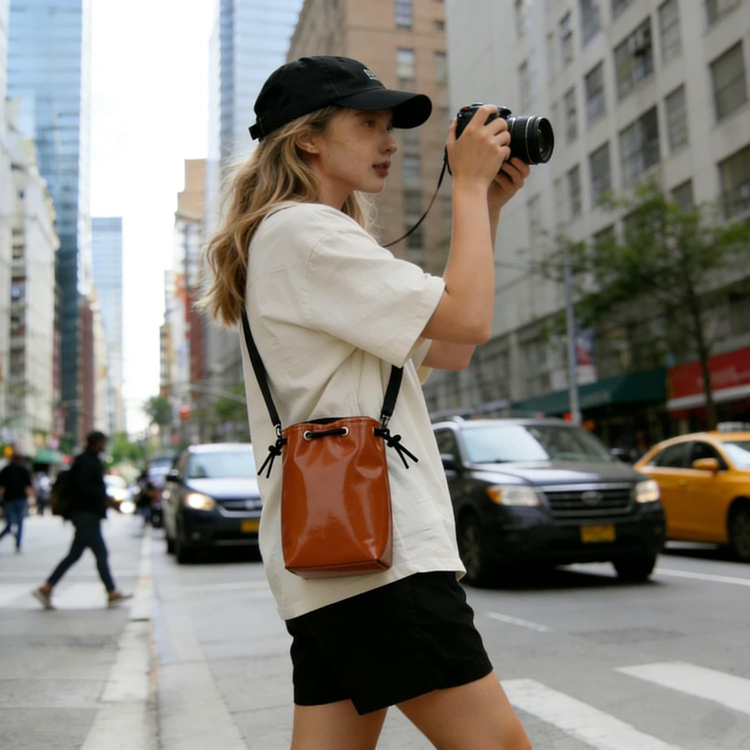 NOWNIN Drawstring Camera Lens Pouch with Cotton Pad, 9.84"x6.69", for SLR | Fleece-lined interior protects lenses from scratches & dust. Drawstring closure. Lightweight, portable for travel & storage