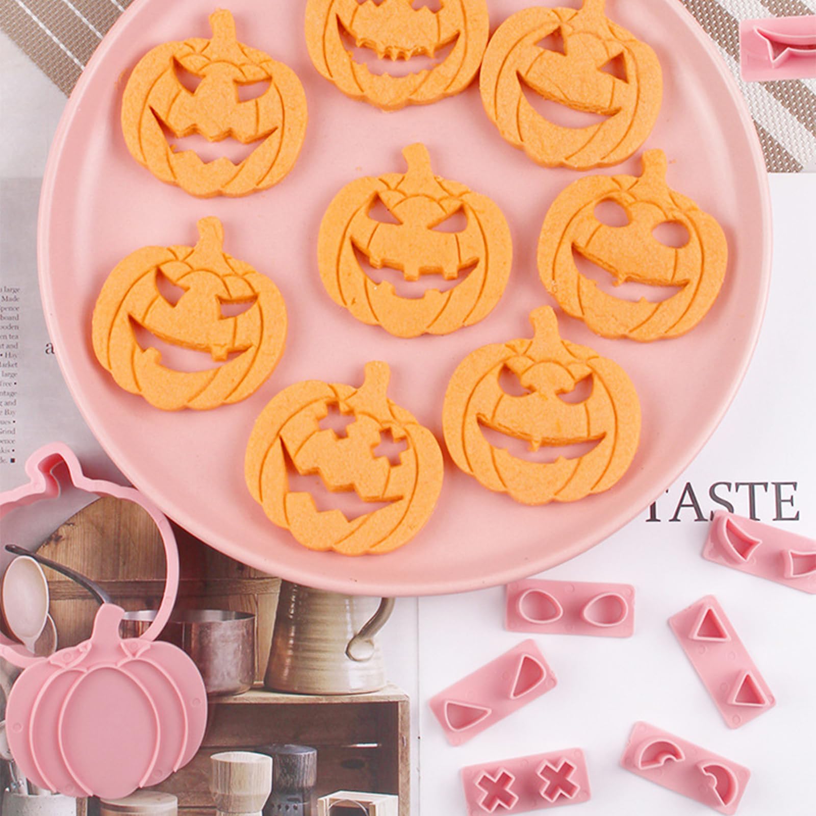9 Pezzi Stampini Biscotti Natale, FUKPO Formine per Biscotti Natalizi Taglia Biscotti Natalizie Rotondi, Stampo Forme Stampi Biscotti Natale
