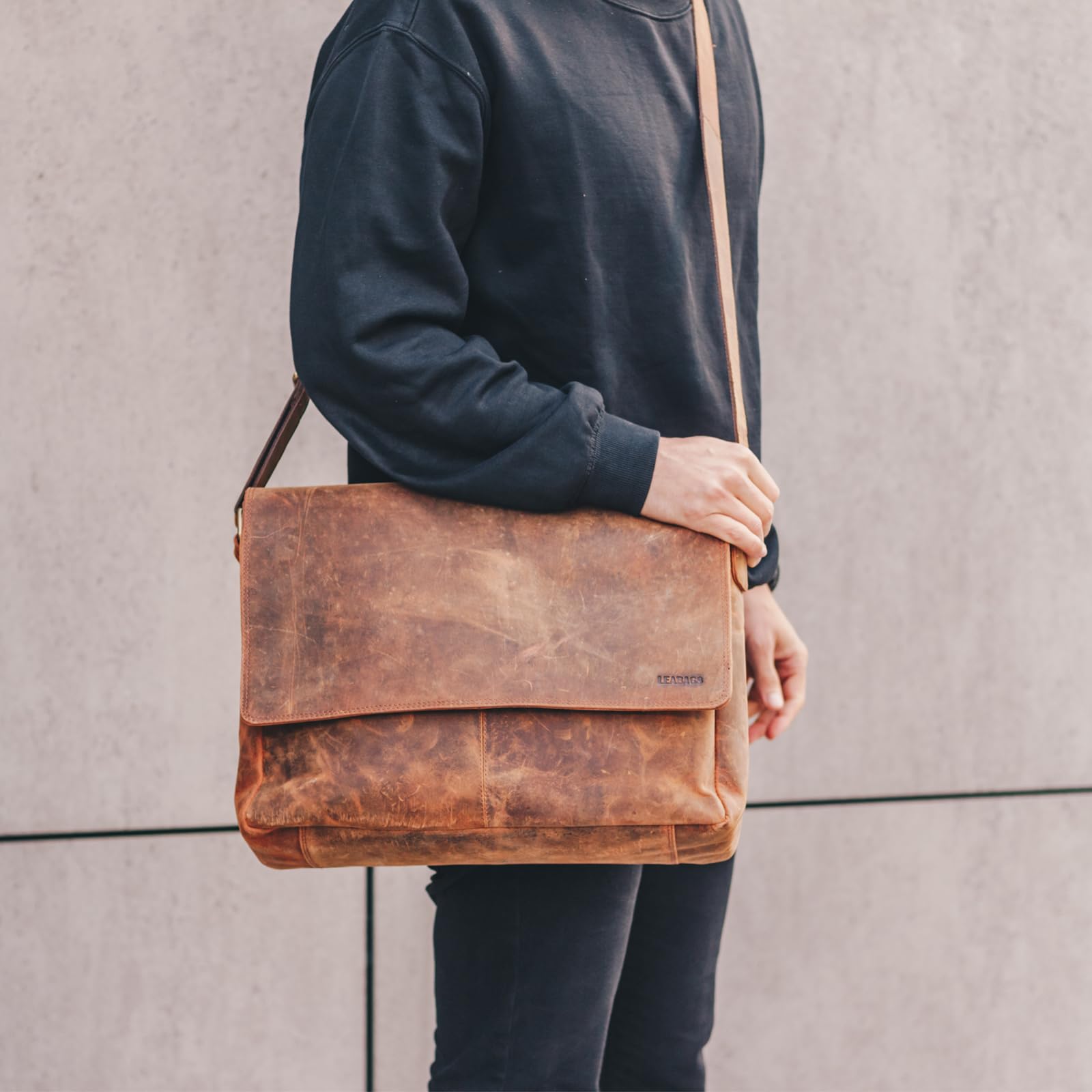 LEABAGS Bolso para Hombres y Mujeres | Bolsa de Portátil 15" | Cuero Genuino | Bolso Bandolera con Correa para el Hombro | Bolsa Mensajera | Bolsa de Trabajo | Bolsa de Maestro