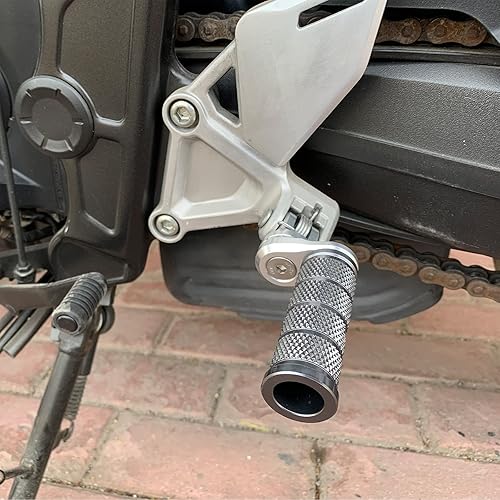 Miniatura 3 de Estriberas de motocicleta compatibles con Suzuki GSX250R Gixxer SF250 Gixxer 250150 V-STROM250 360 giratorio ajustable antideslizante diseño CNC