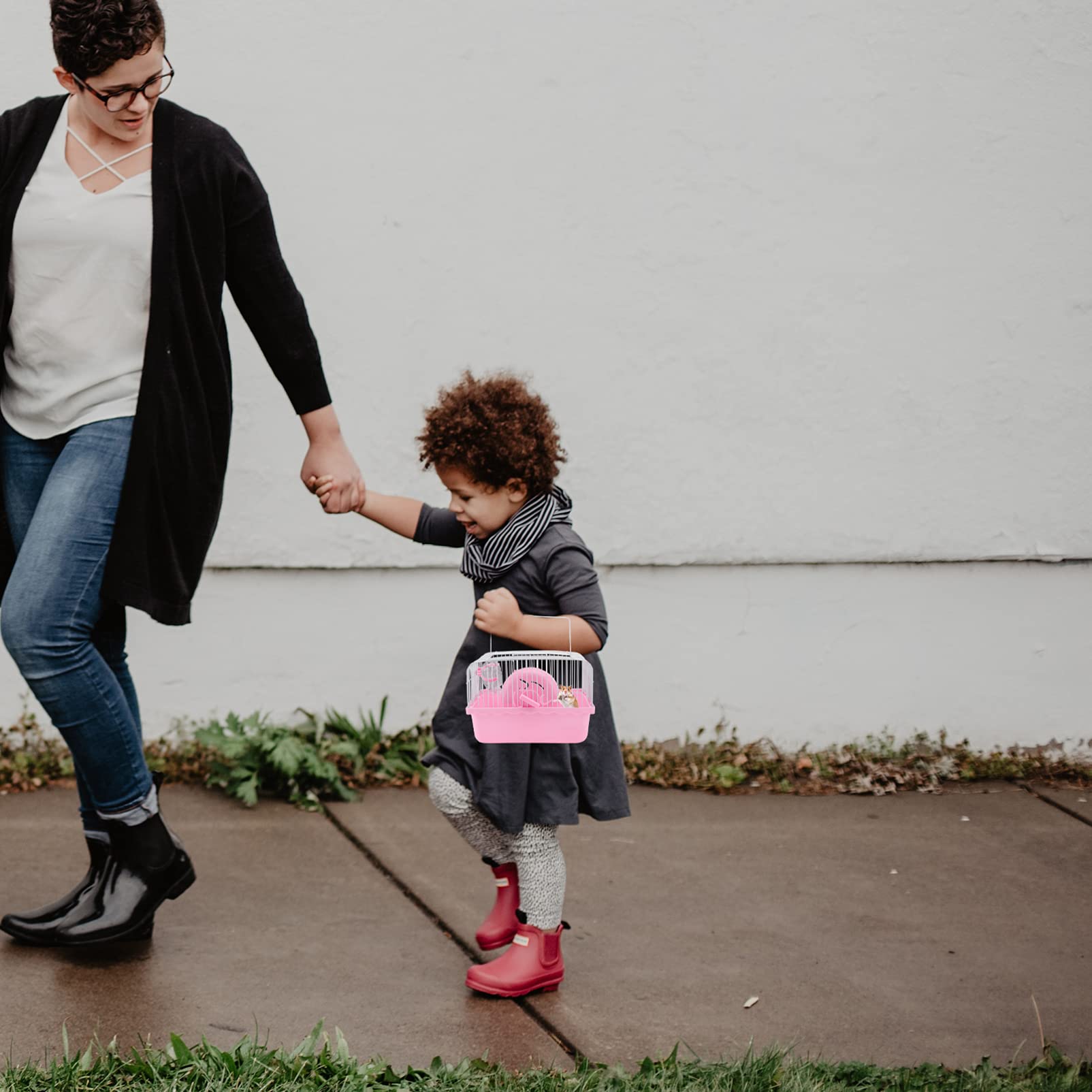 POPETPOP Hamster Carrier Guinea Pig Travel Carrier-Portable Small Animal Cage with Exercise Wheel and Water Bottle for Gerbil,Rat,Chinchilla,Critter and Birds-Pink