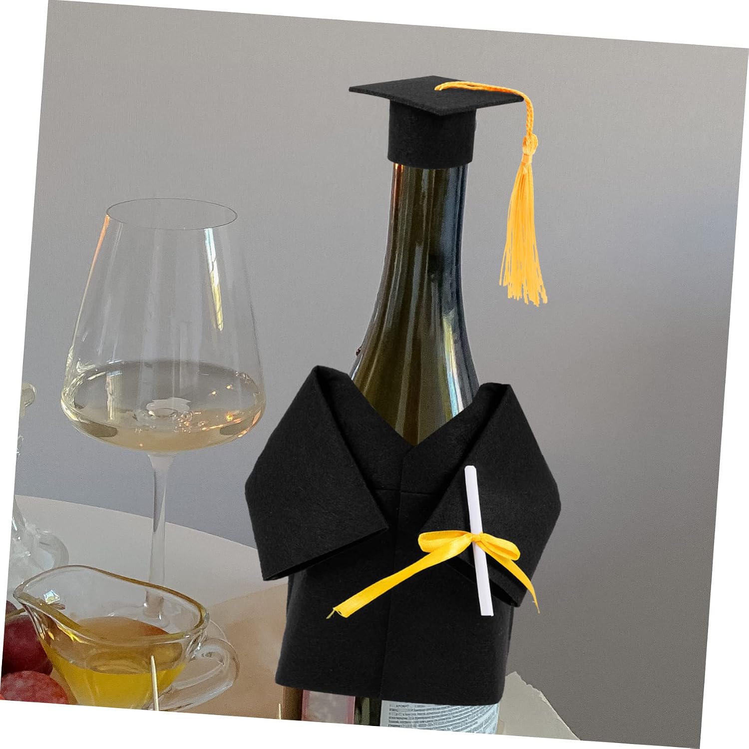 Ciieeo 16sets Mini Graduation Cap Bottle of Decorative Wine Bottle Gowns Unique Hat Decorations for Celebrations