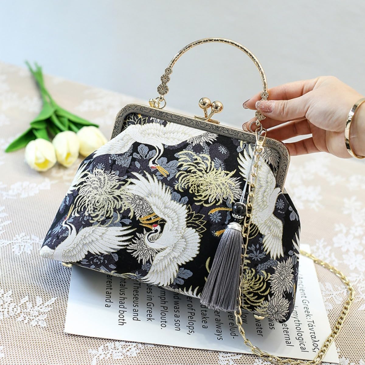 Vintage Evening Chain Handbag with Embroidered for Women Chinese Purse Crossbody Evening clutch bag