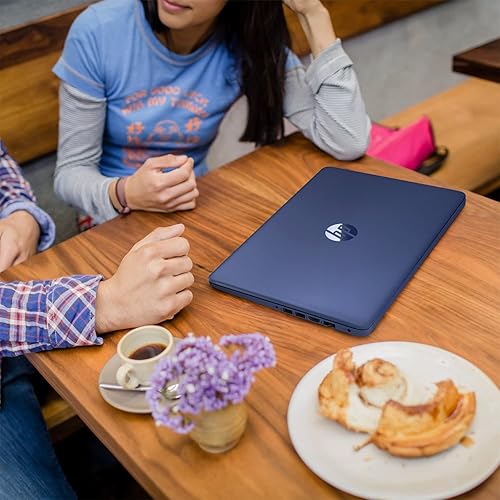 Miniatura 5 de HP Laptop delgada y ligera HD 2022 de 14 pulgadas, procesador Intel de cuatro núcleos, 8 GB de RAM, 64 GB de almacenamiento, batería de larga