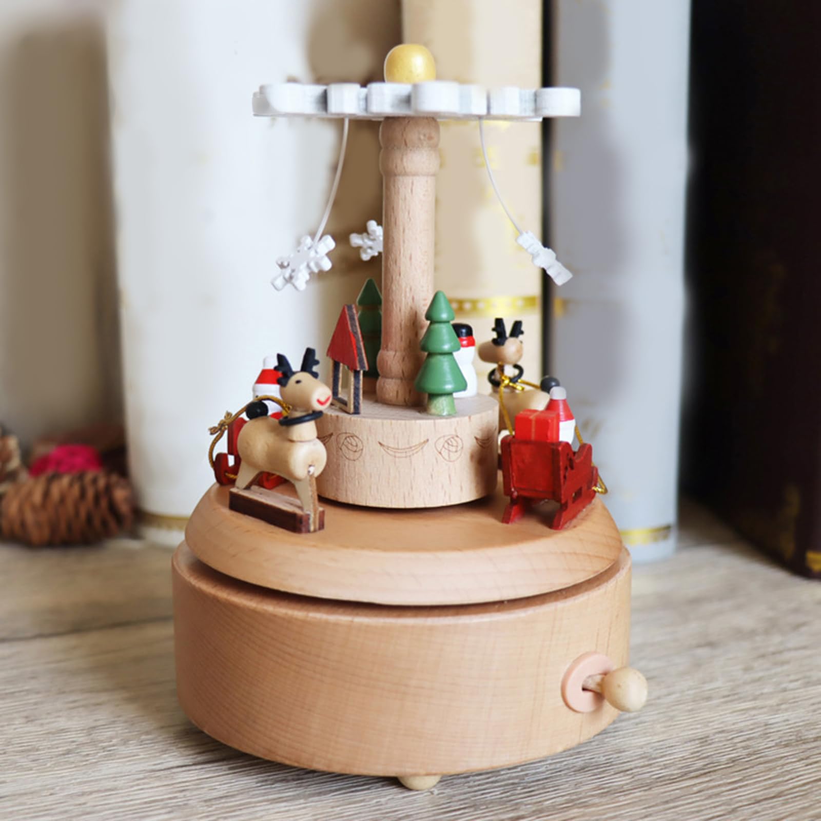 Hand Wood Music Box con treno rotante, regalo di compleanno, ornamento a forma di cartone animato, decorazione per la casa, tablet
