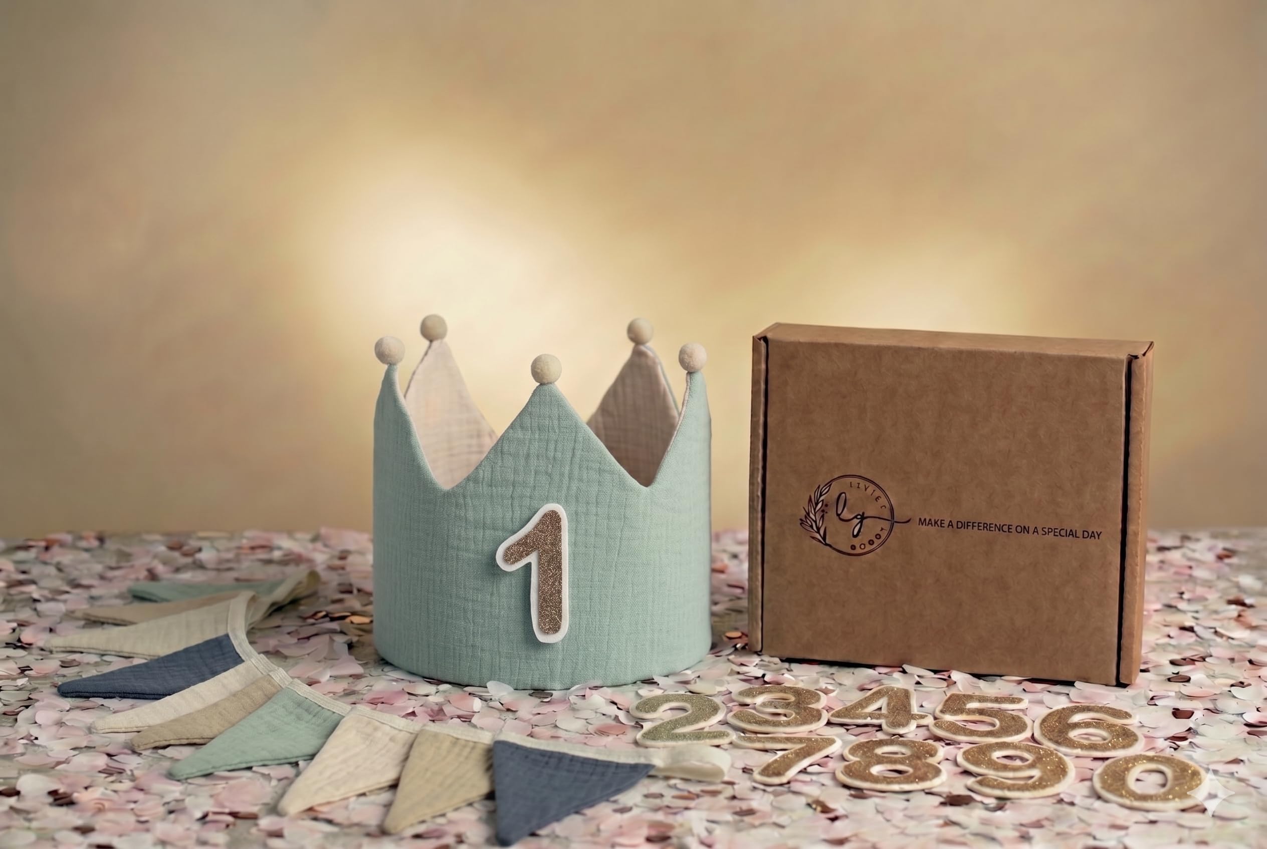 Little Goods Geburtstagskrone inkl. Girlande (Krone und Wimpelkette) für Kinder - wendbare Musselin-Stoffkrone mit Zahlen 0-9 für Jungen, Mädchen in Pastell - Beige und warmen Tönen