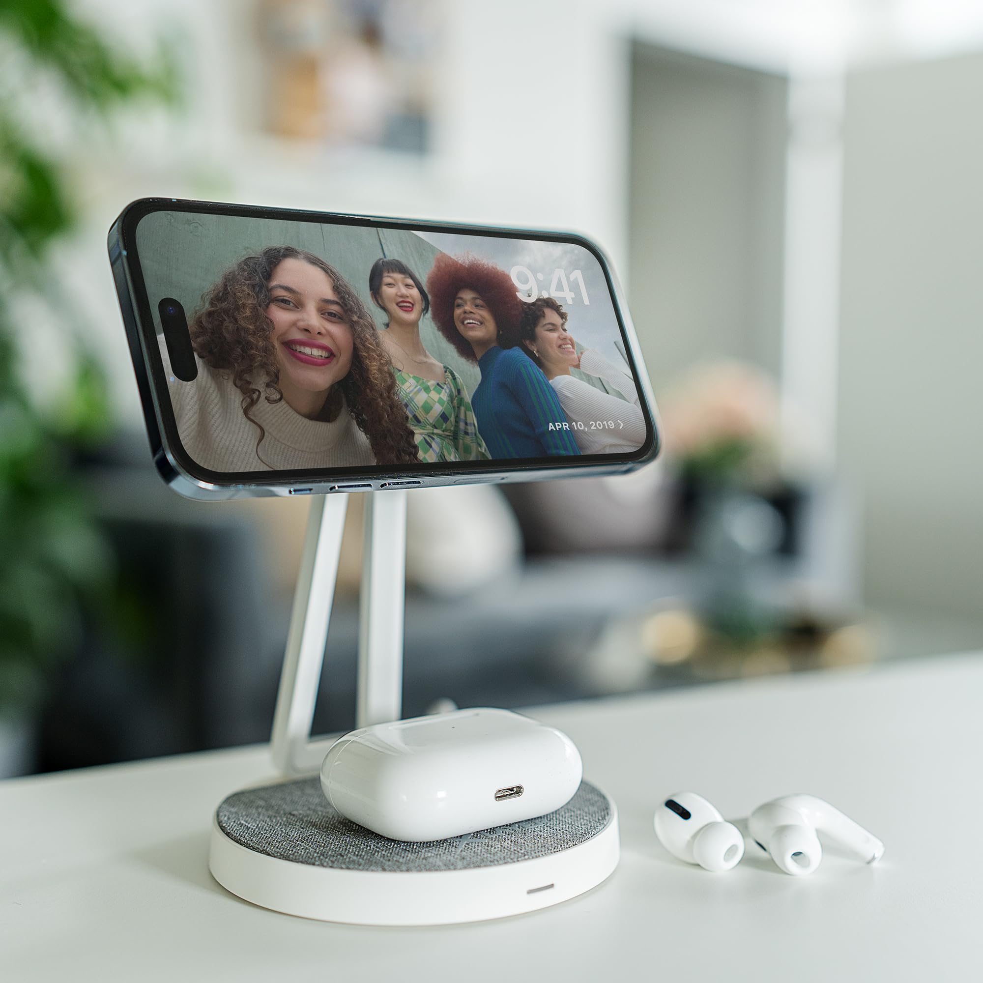 XLayer MagFix Pro 2-in-1 Ladestation Apple Wireless Charger I Standby I Magsafe Kompatibel I Magnetisch I Ladegerät I kabelloses schnelles Laden von iPhone 16 15/14/13/12/11 Pro Max Plus, AirPods