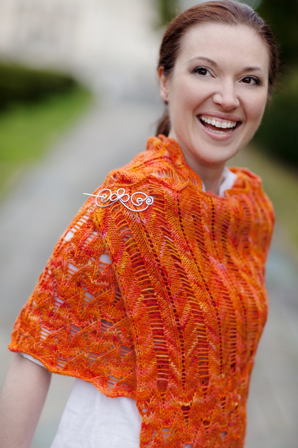 The Knitter's Curiosity Cabinet: Volume II: 18 Patterns Inspired by Vintage Butterfly Illustrations (The Knitter's Curiosity Cabinet: 18 Patterns Inspired by Vintage Butterfly Illustrations)